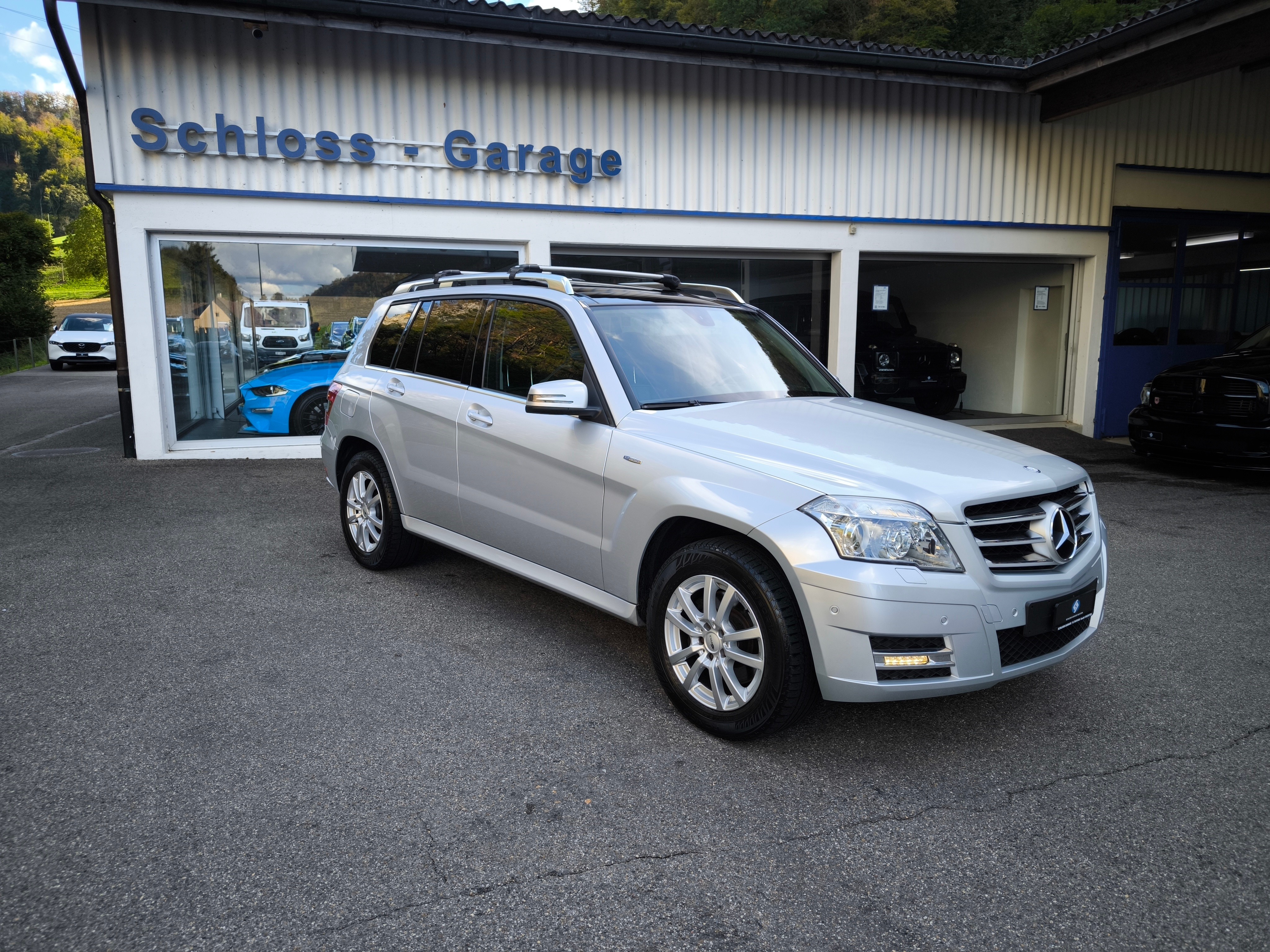 Car photo