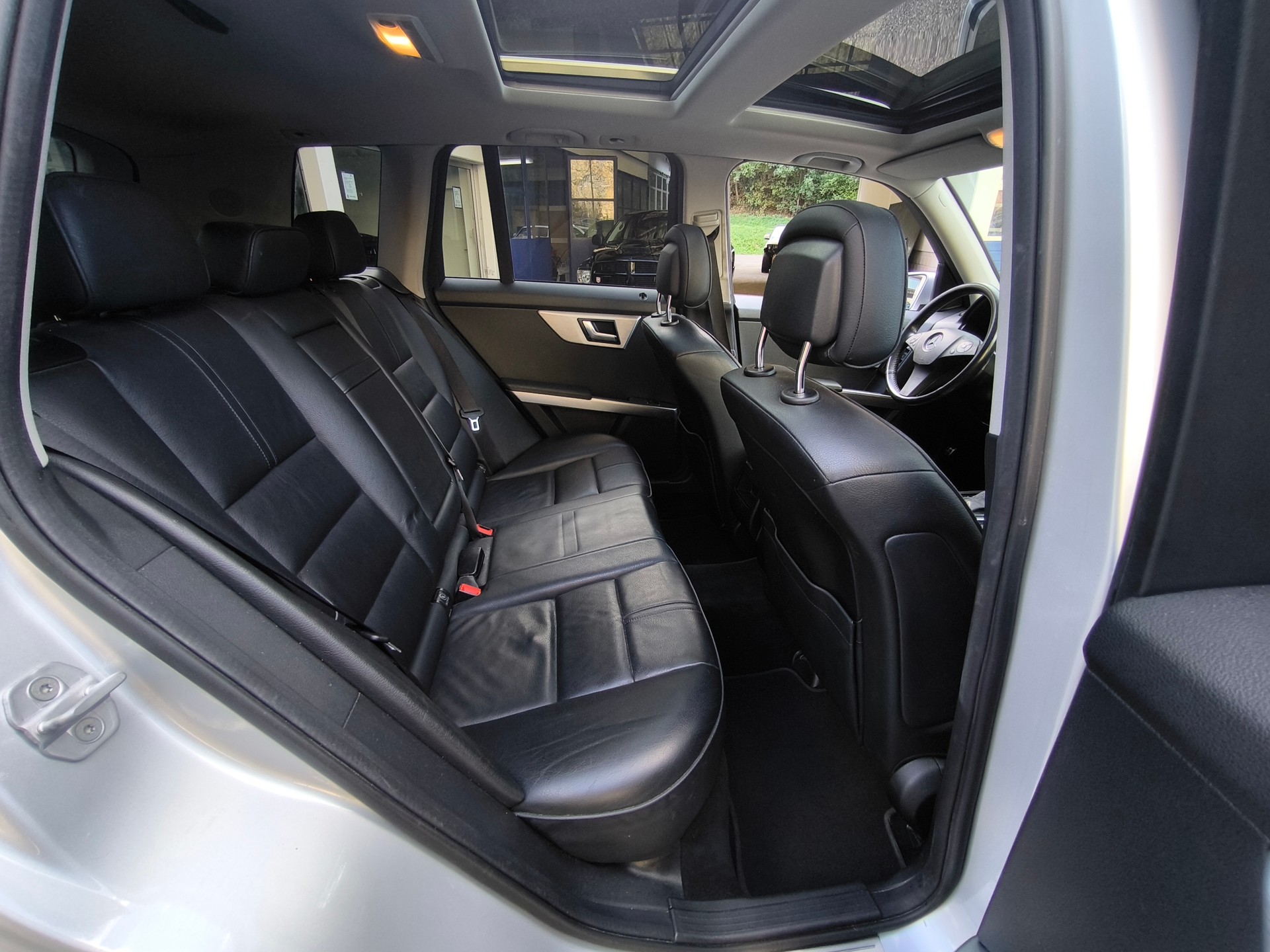 MERCEDES-BENZ GLK 220 CDI BlueEfficiency 4Matic 7G-Tronic-image-25