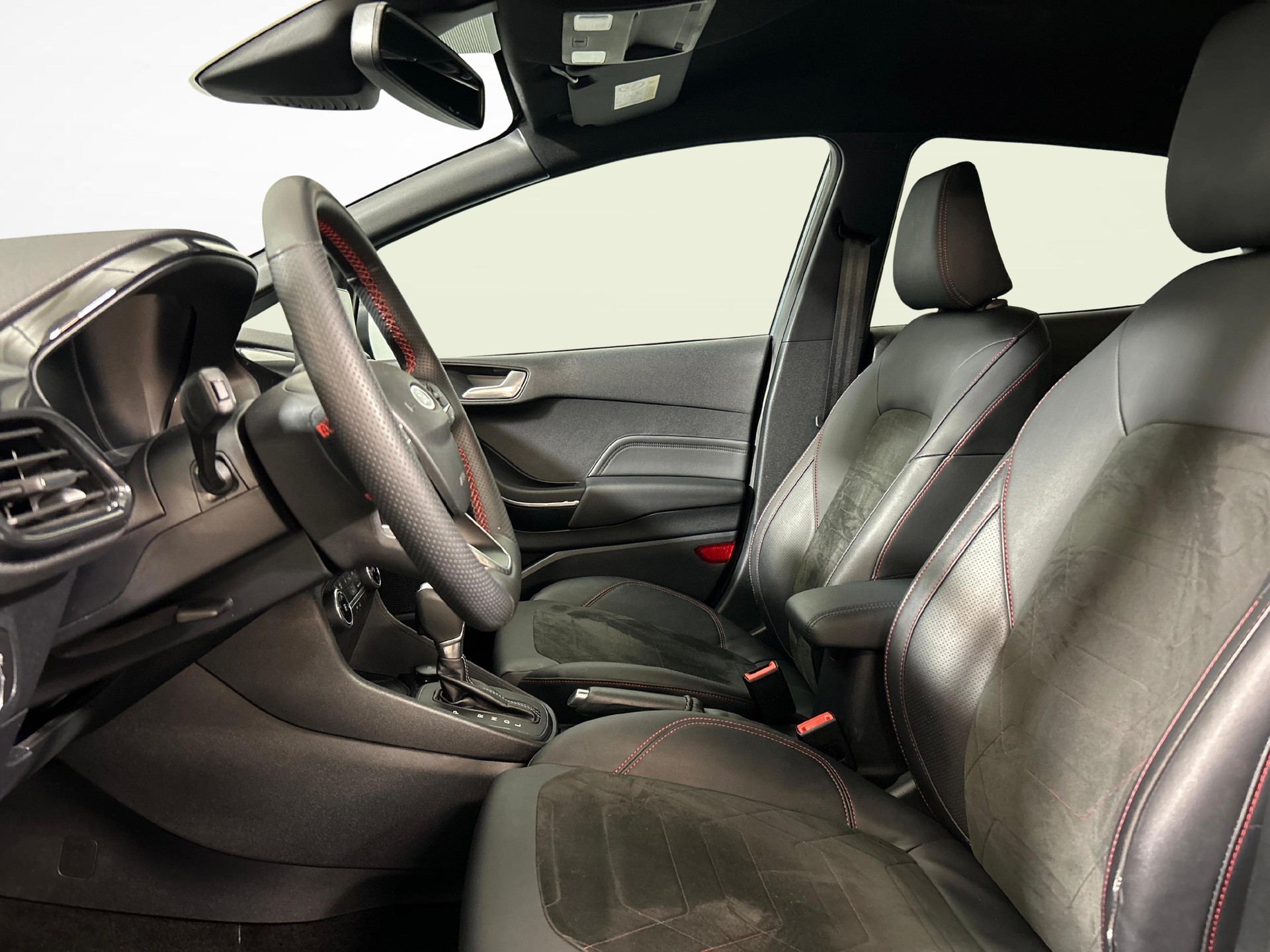 FORD Fiesta 1.0 EcoB Hybrid ST-Line X-image-2