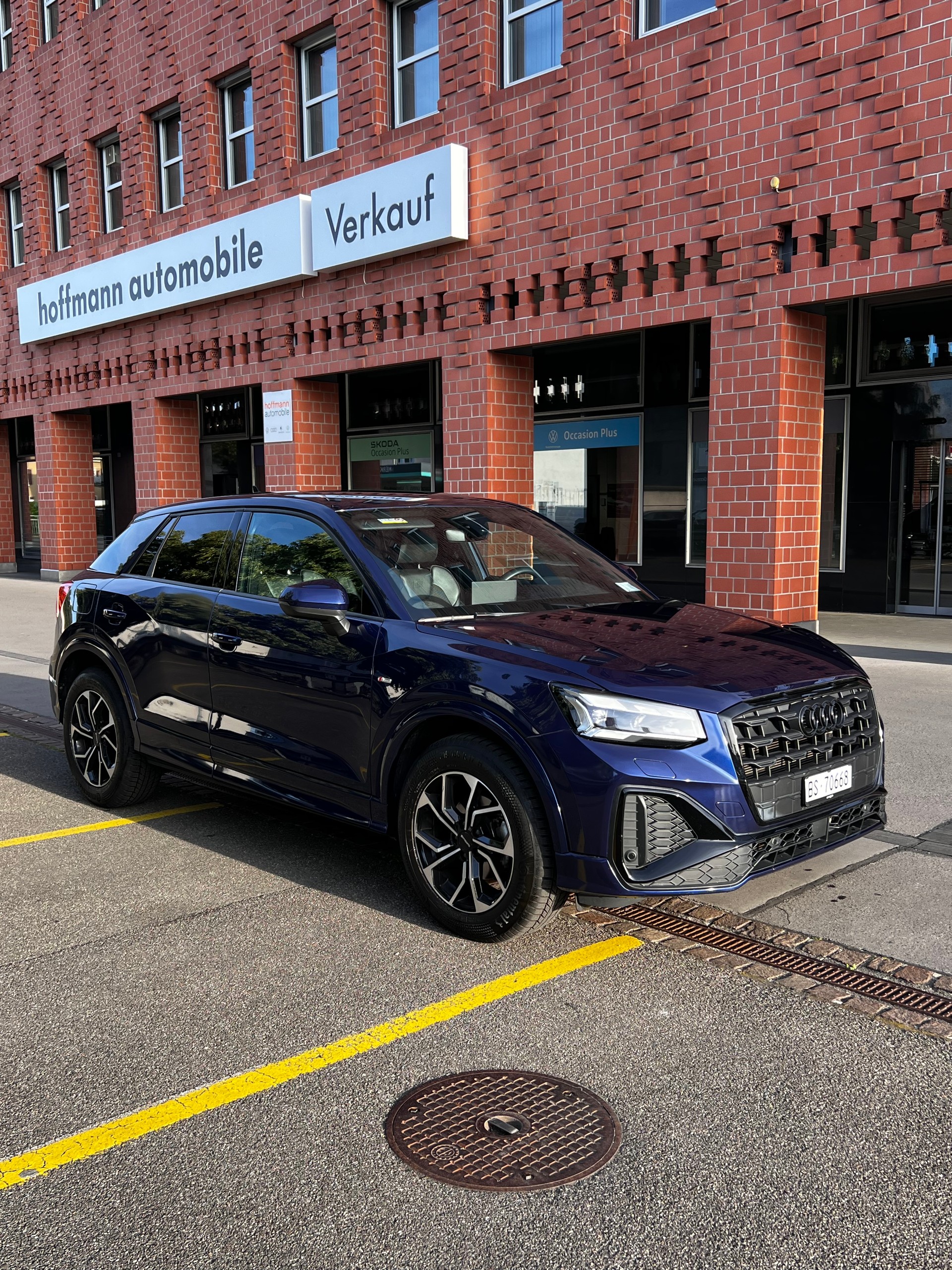 AUDI 35 TFSI S Line S-Tronic-image-1