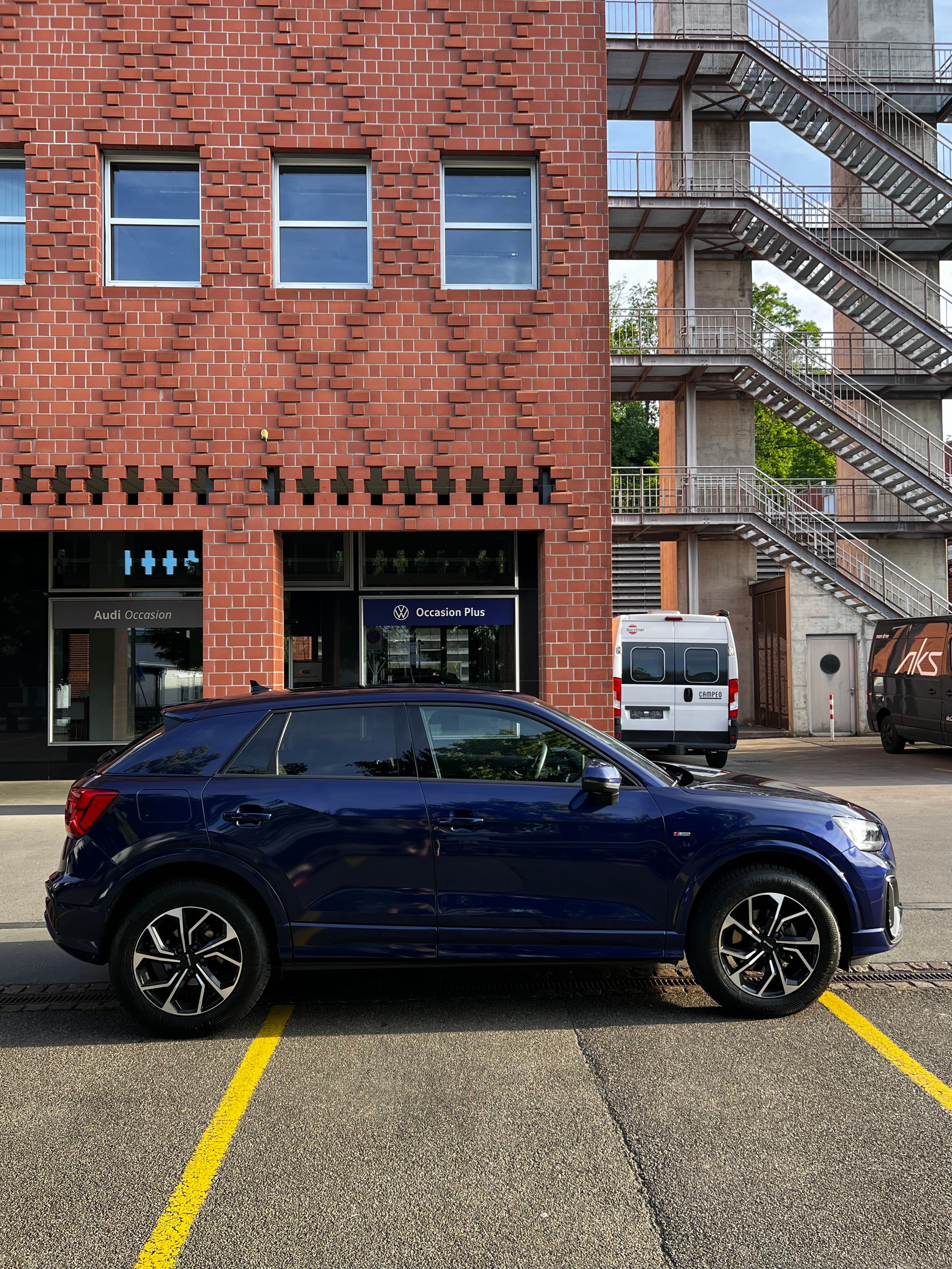 AUDI 35 TFSI S Line S-Tronic-image-2