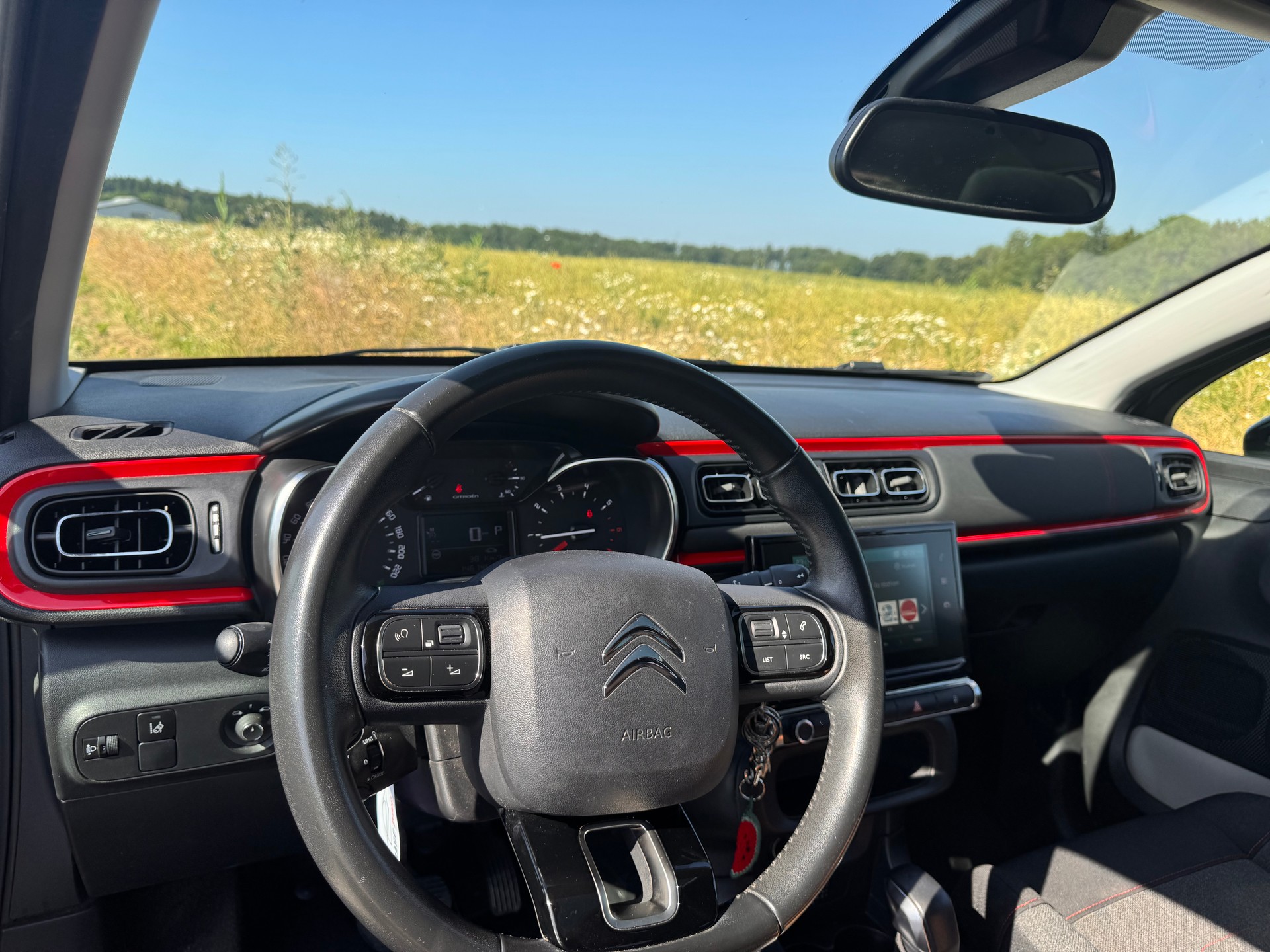 CITROEN 1.2 PureTech Shine-image-4