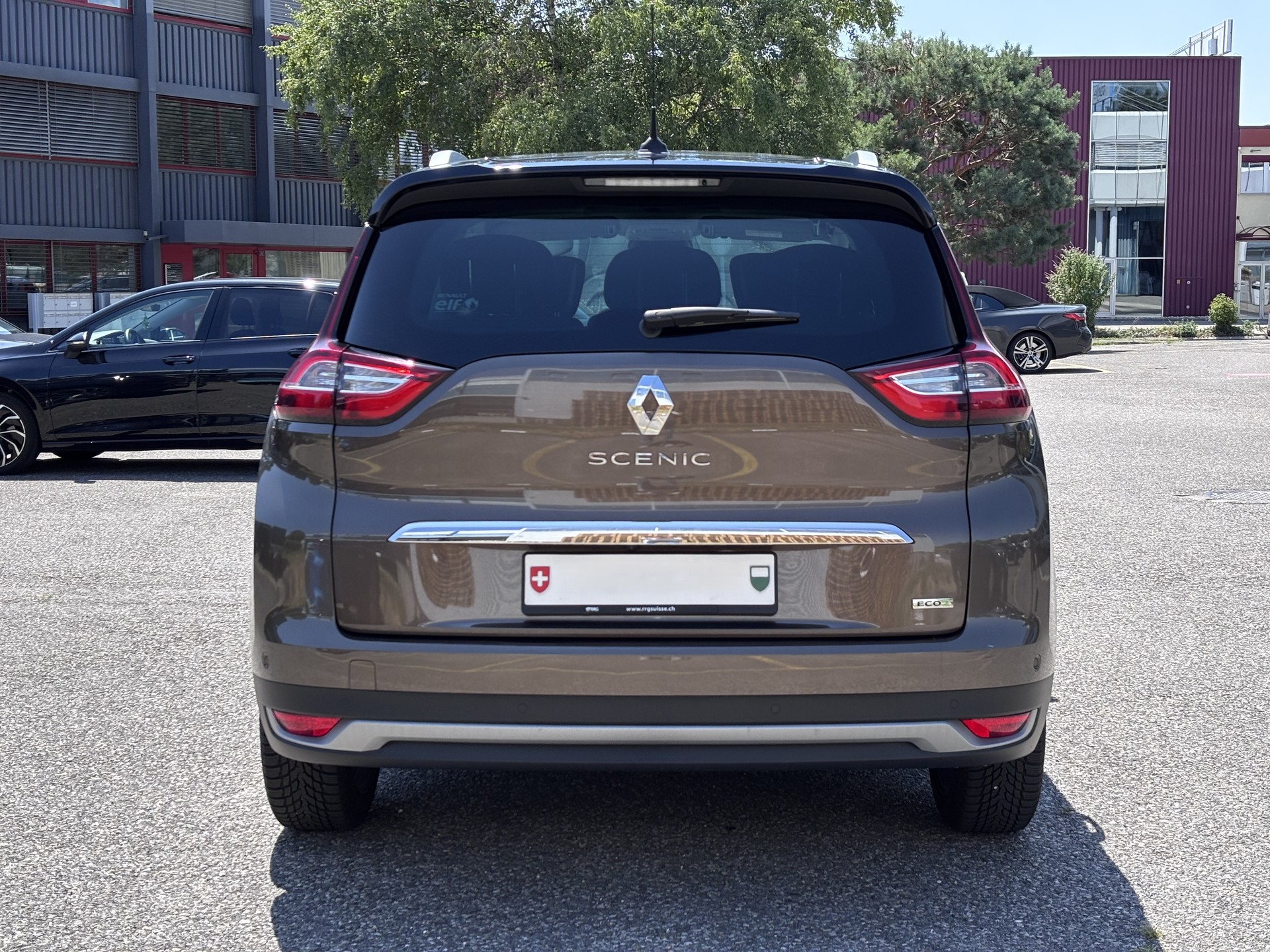 RENAULT Grand Scénic 1.5 dCi Bose EDC *7 places*-image-5