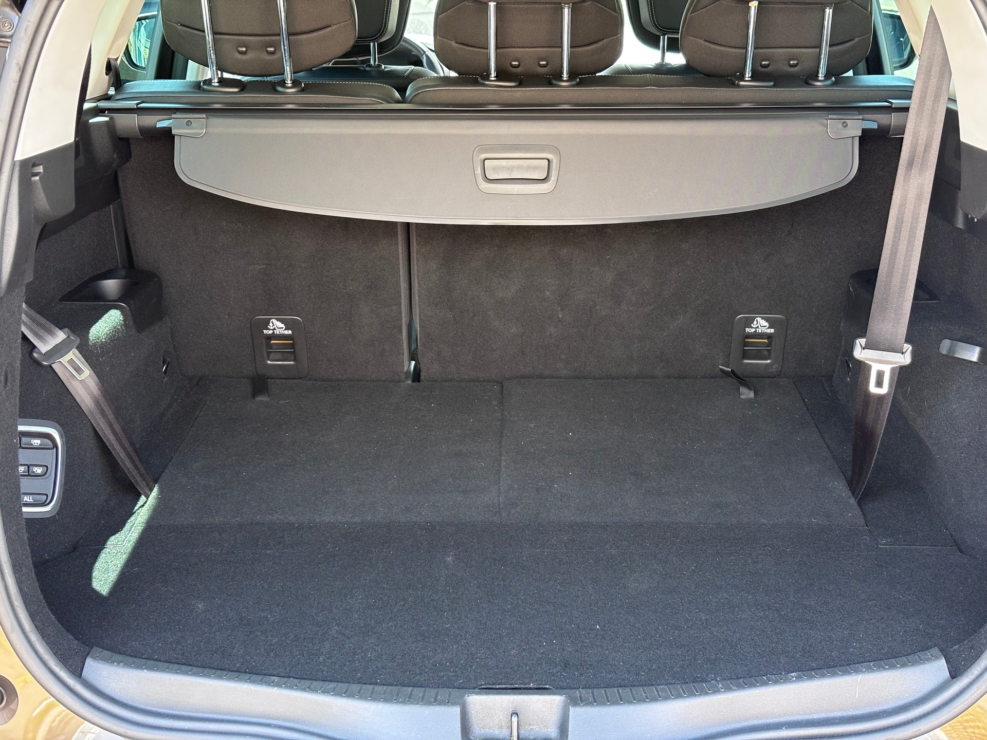 RENAULT Grand Scénic 1.5 dCi Bose EDC *7 places*-image-6