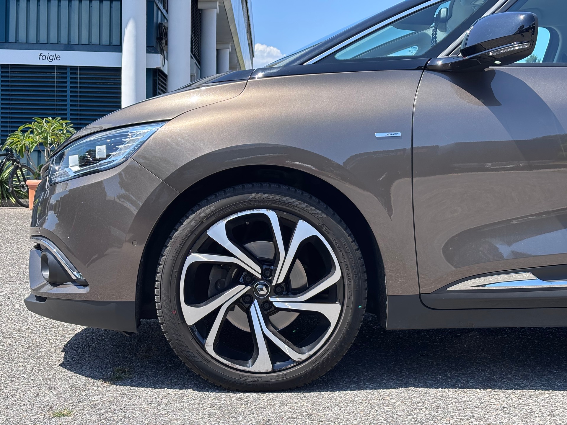 RENAULT Grand Scénic 1.5 dCi Bose EDC *7 places*-image-9