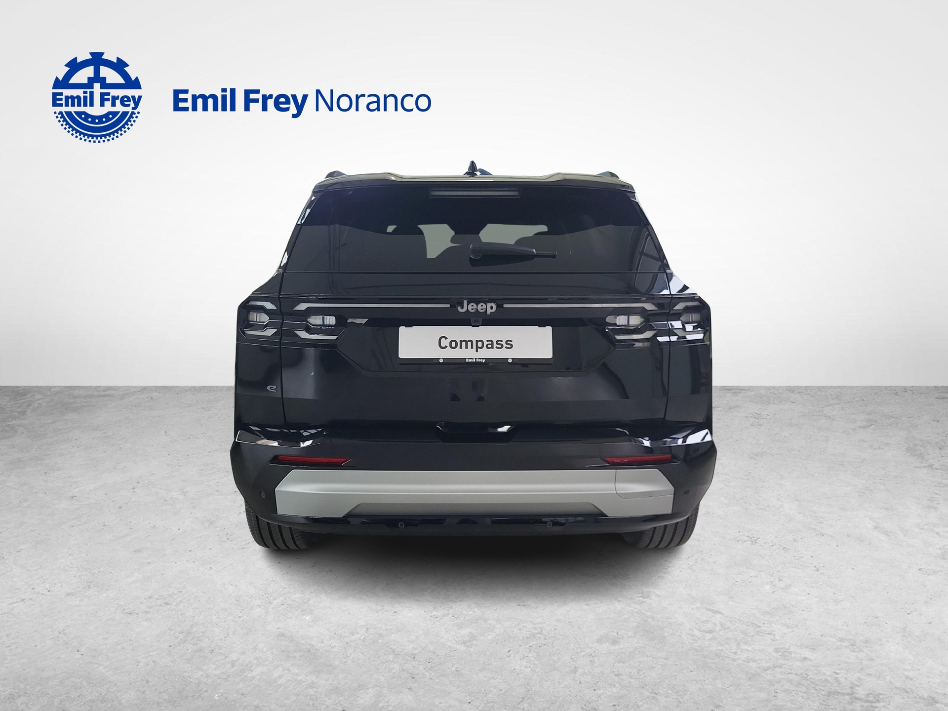 JEEP NEW Compass First Edition - Full Electric - Ruote invernali incluse - Leasing da 1,99%!!-showroom-element-3