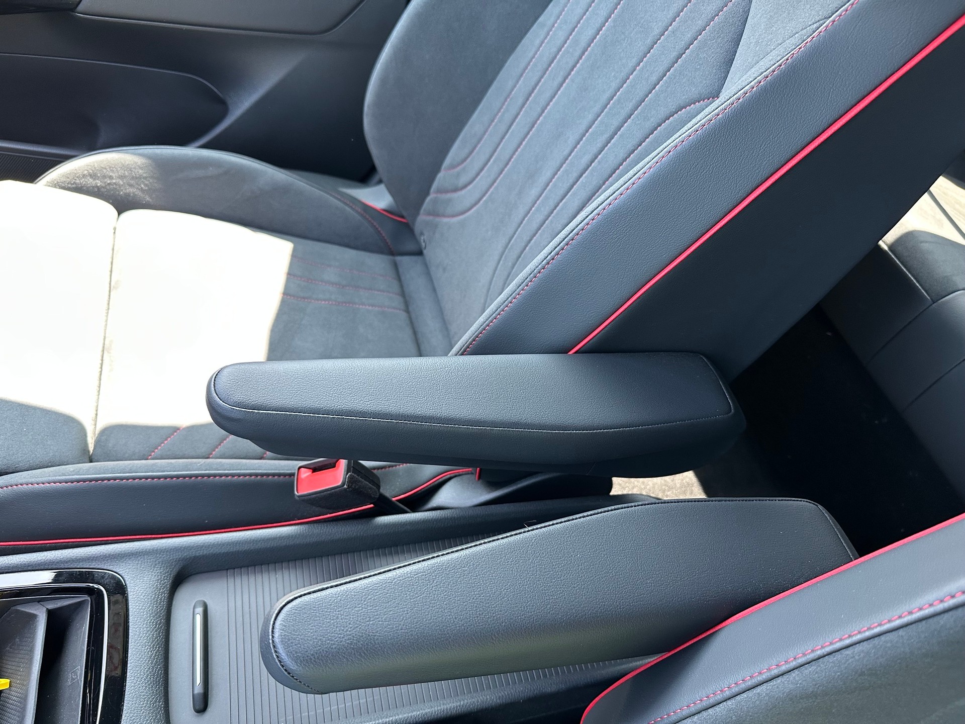 VW ID.3 GTX 79 kWh GTX Anhängerkupplung / Wärmepumpe-image-13