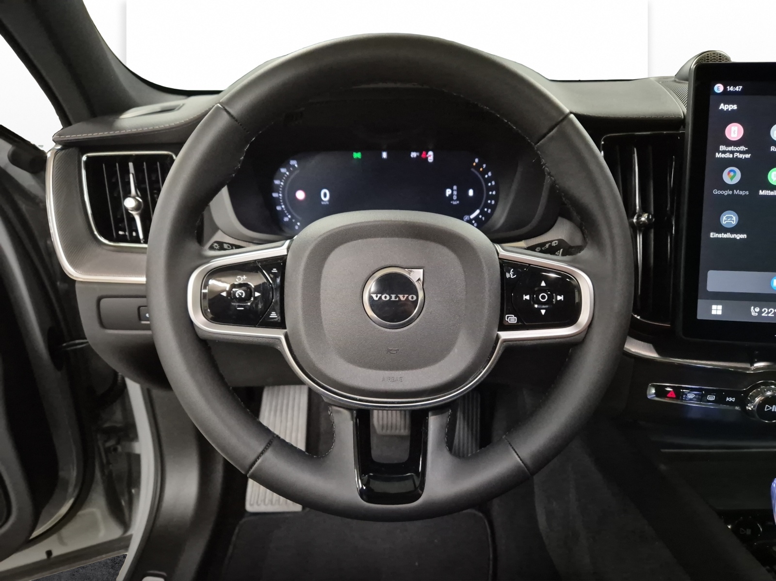 VOLVO XC60 2.0 B5 MH Black Edition AWD-image-9