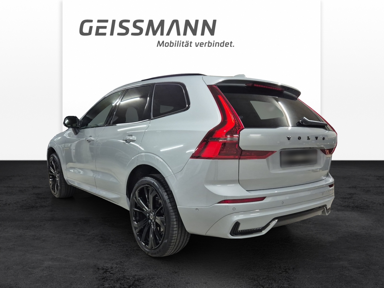 VOLVO XC60 2.0 B5 MH Black Edition AWD-image-7