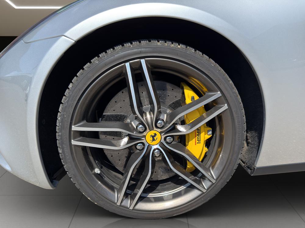FERRARI FF NUOVA 2+2 DCT 4WD-image-14