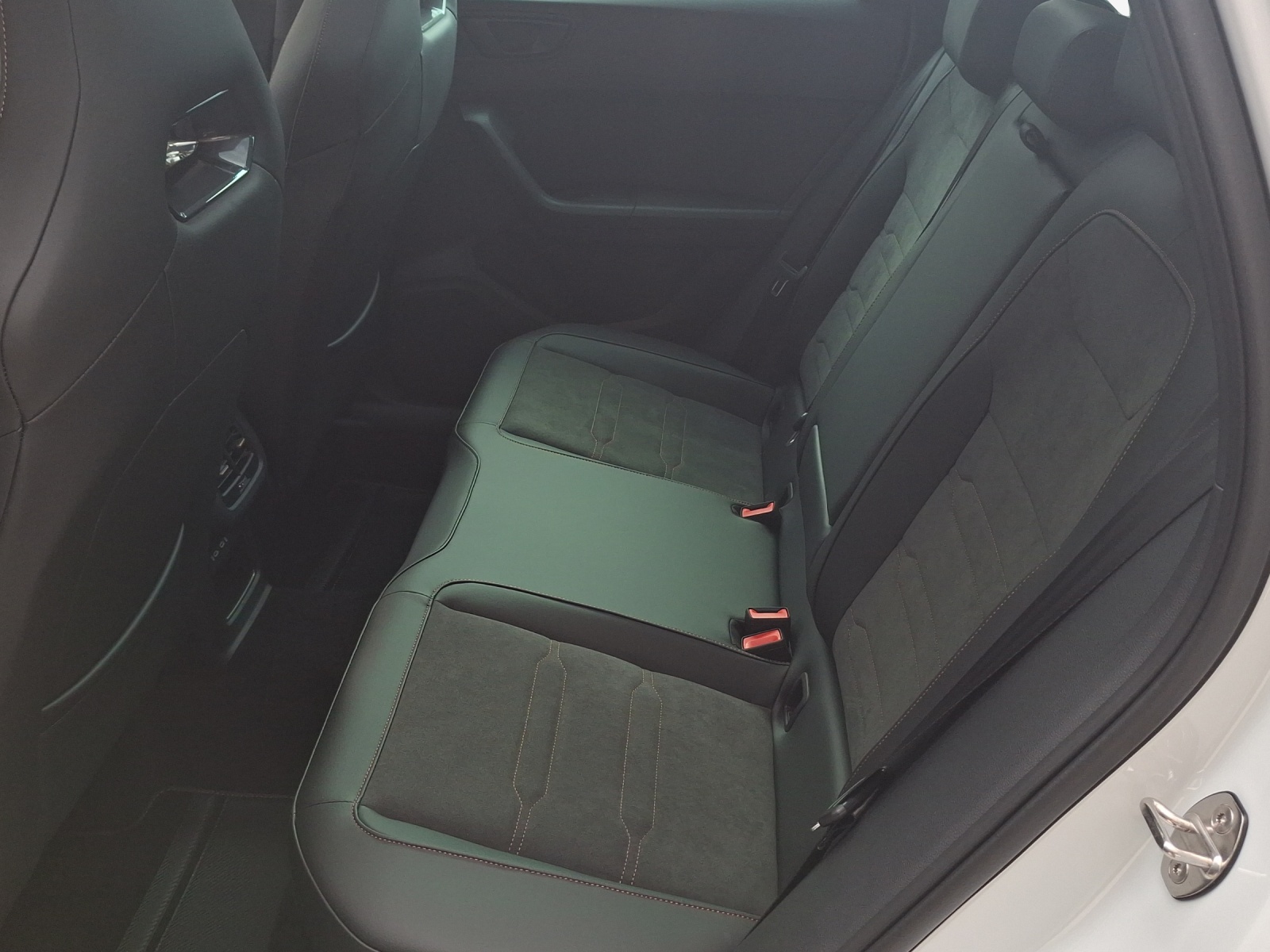 CUPRA Ateca 2.0TSI Inicio 4Drive DSG-image-11
