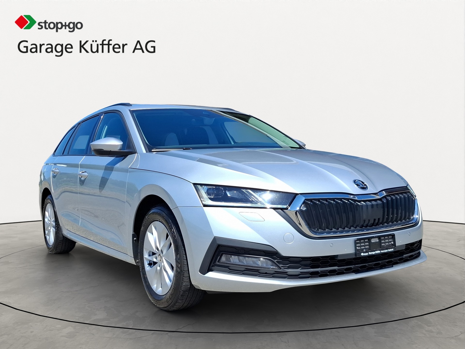 SKODA Octavia Combi 2.0 TDI DSG Ambition 4x4-showroom-element-2