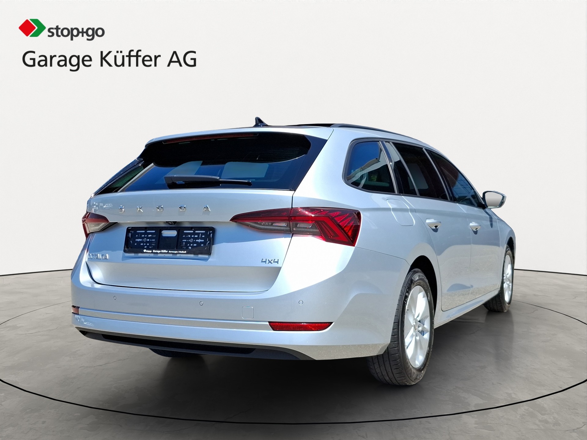 SKODA Octavia Combi 2.0 TDI DSG Ambition 4x4-image-4