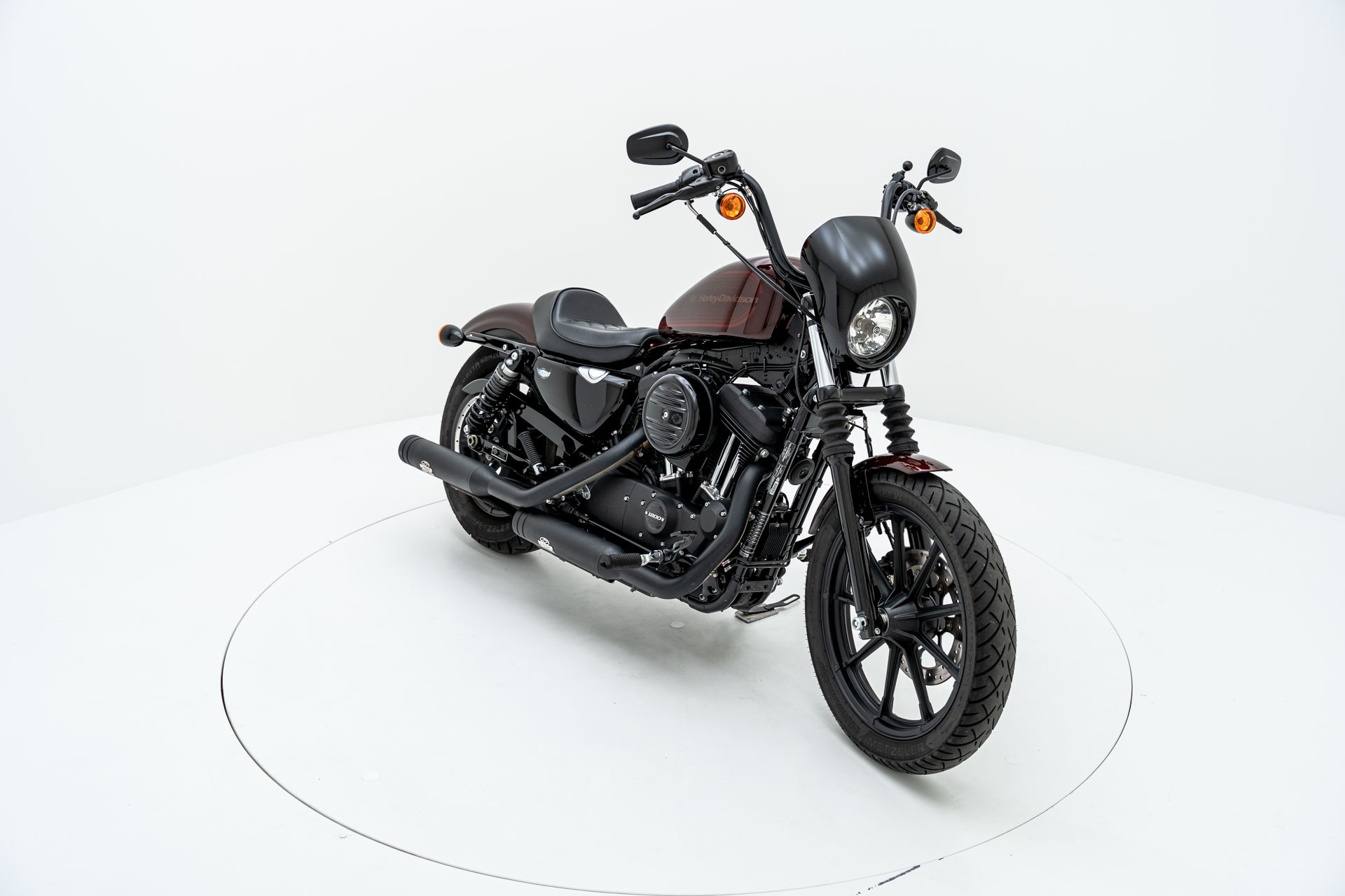 HARLEY-DAVIDSON XL 1200 NS Iron ABS-showroom-element-1