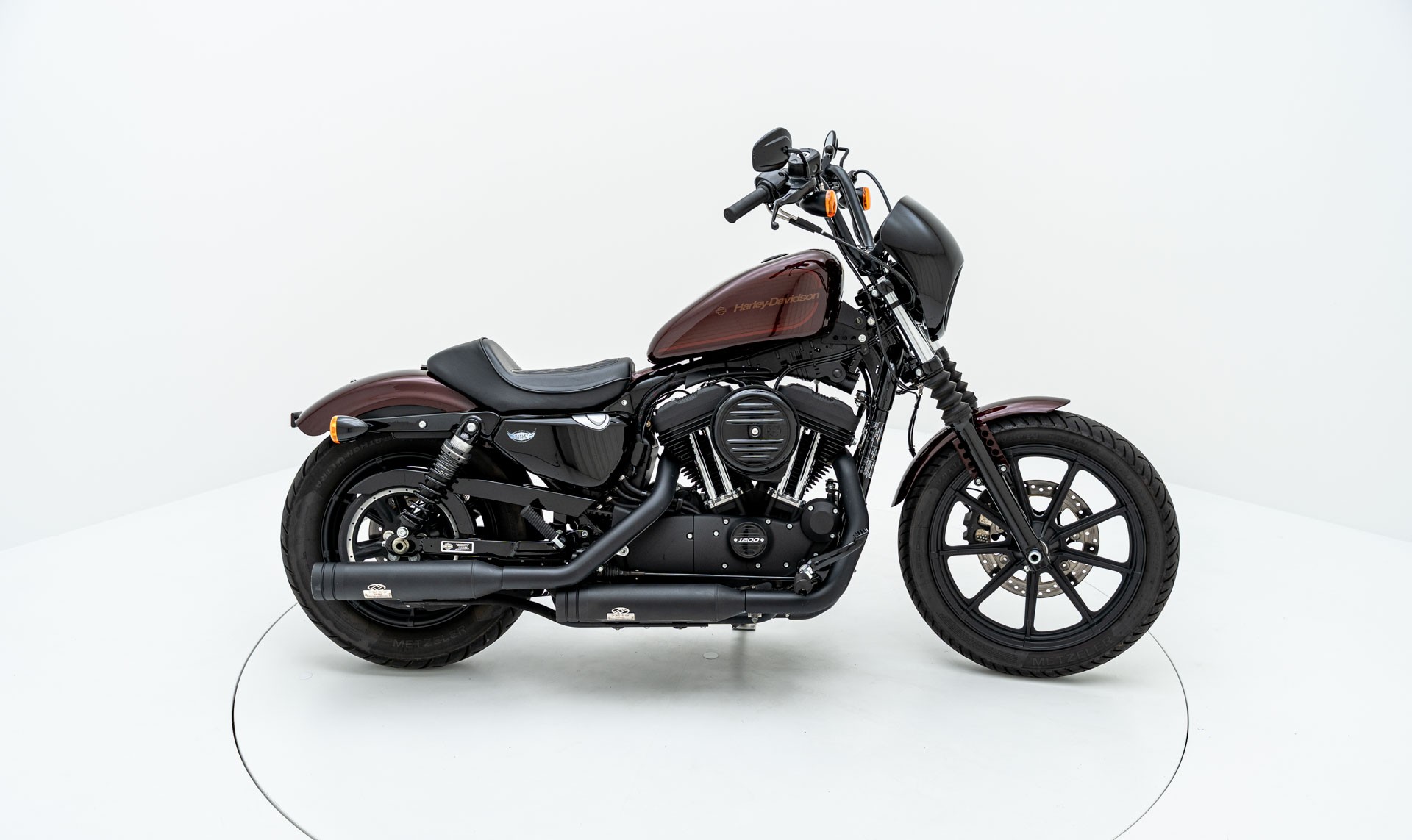 HARLEY-DAVIDSON XL 1200 NS Iron ABS