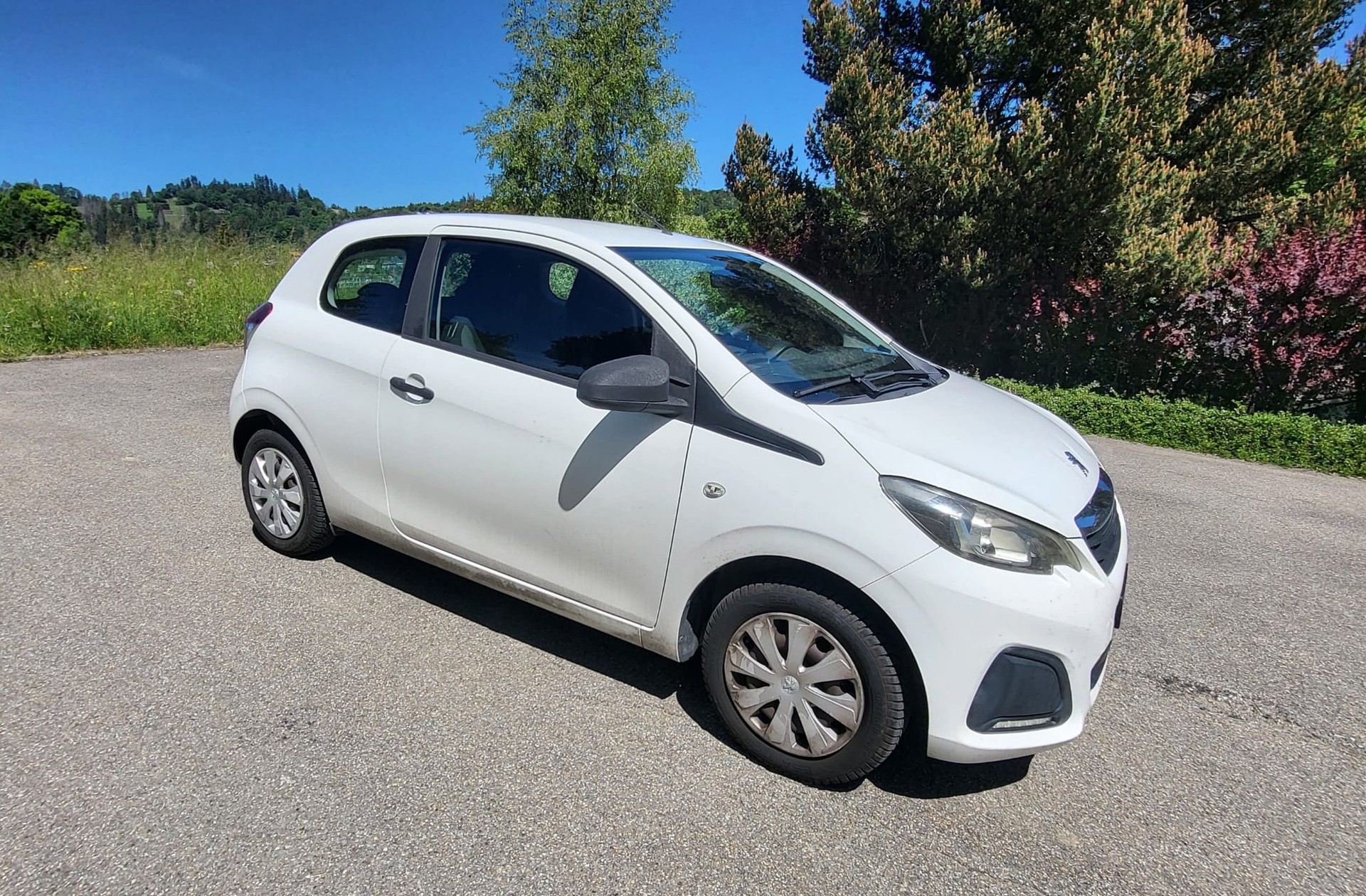 PEUGEOT 1.0 VTi Allure Top-image-1