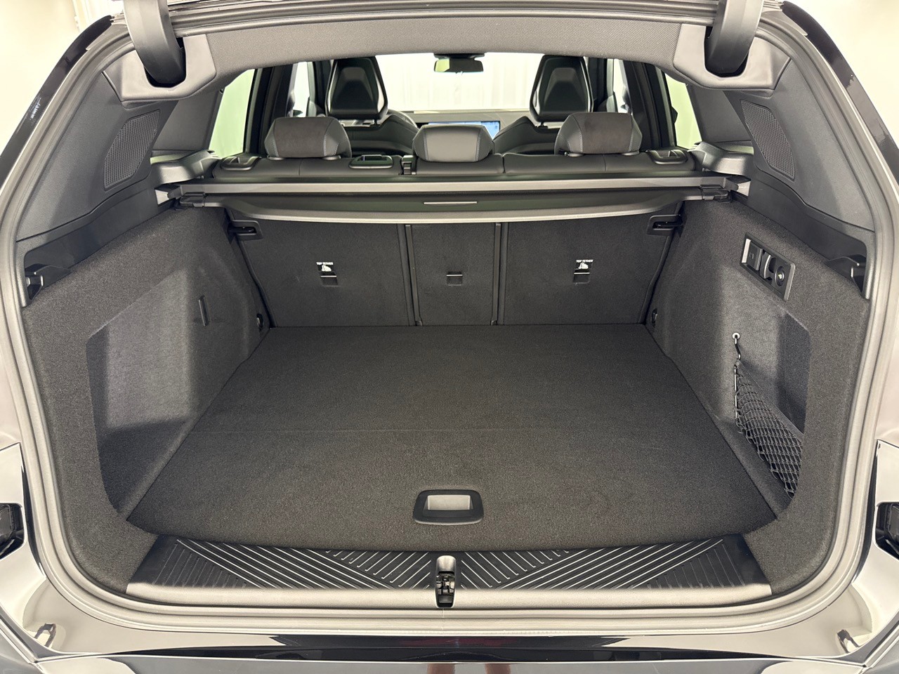 BMW X3 xDr M50 48V M Sp. Pro ''AHK & Standheizung''-image-7