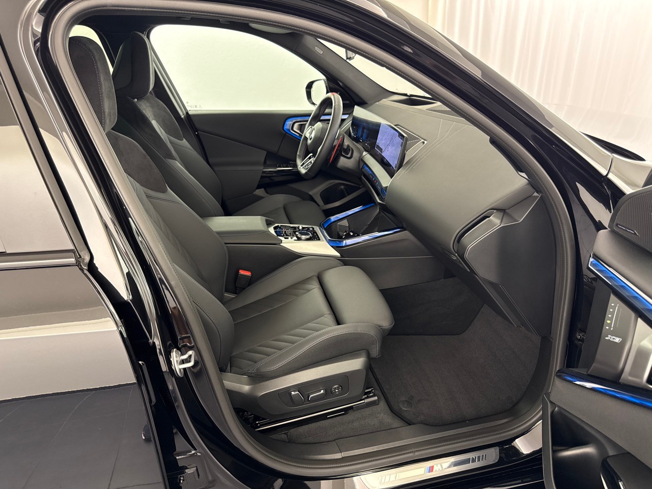 BMW X3 xDr M50 48V M Sp. Pro ''AHK & Standheizung''-image-8