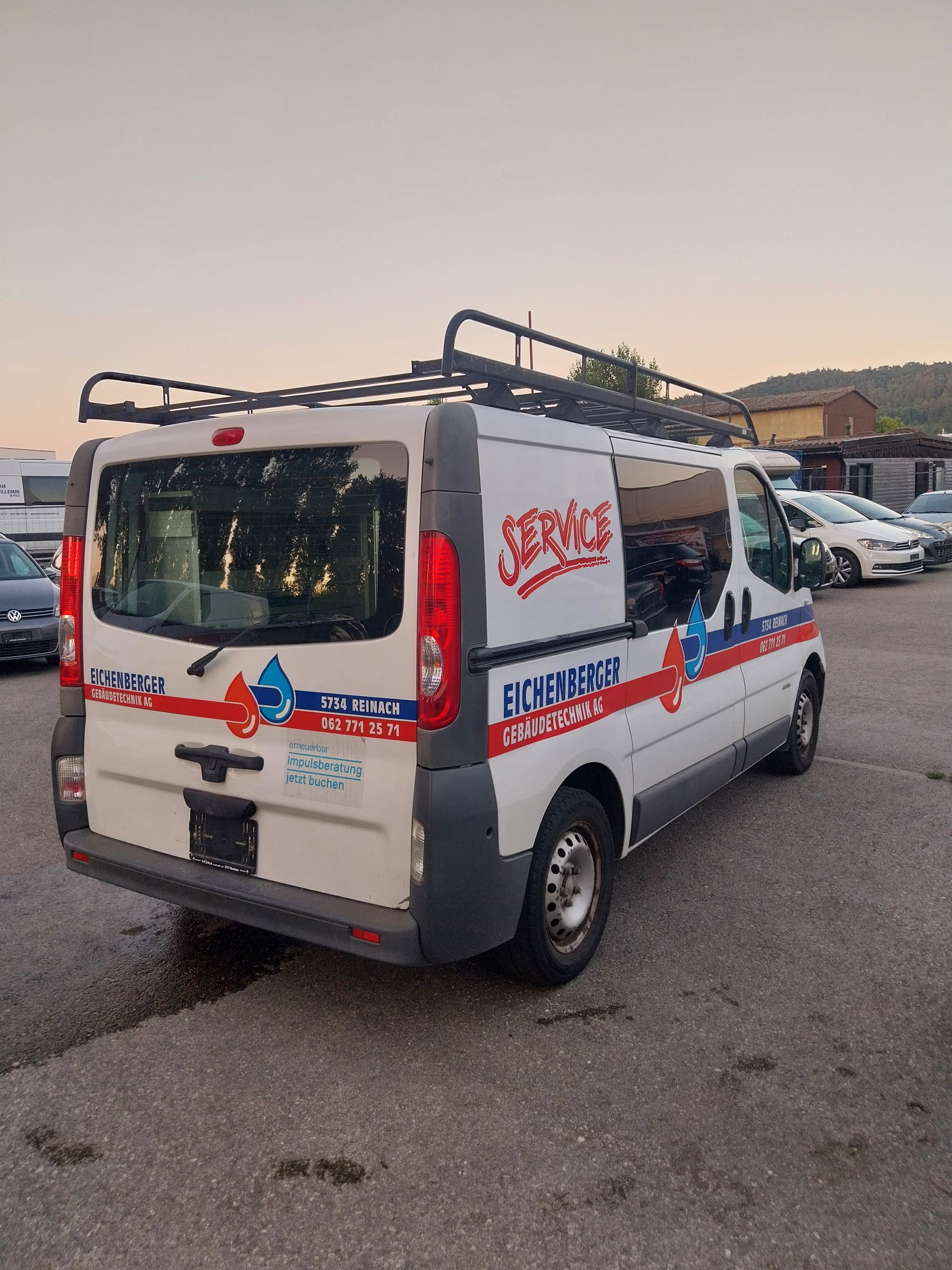 RENAULT Trafic 2.0 dCi 115 2.9t L2H1-image-2