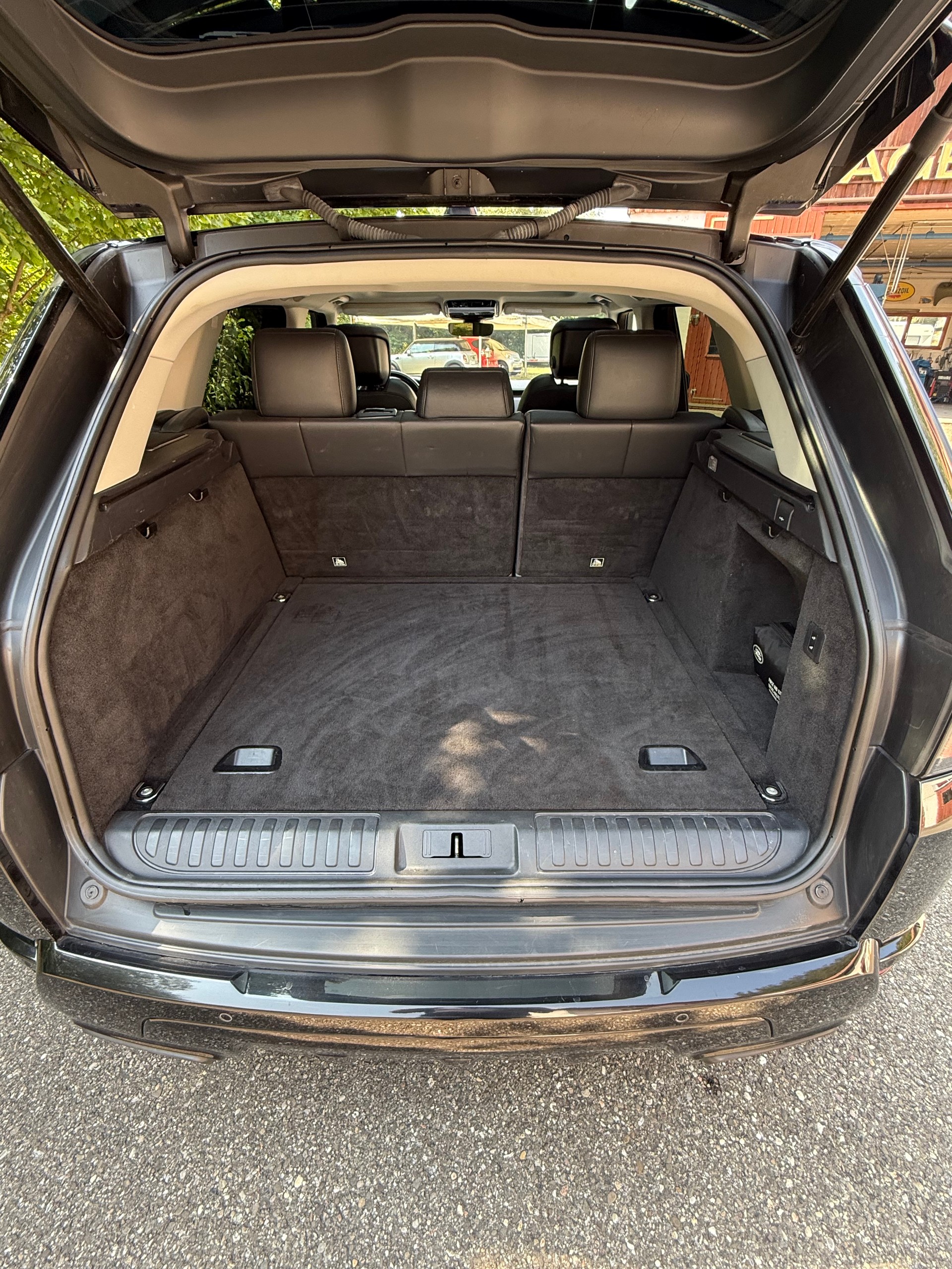 LAND ROVER Sport 5.0 V8 S/C HSE Dynamic Automatic-image-14
