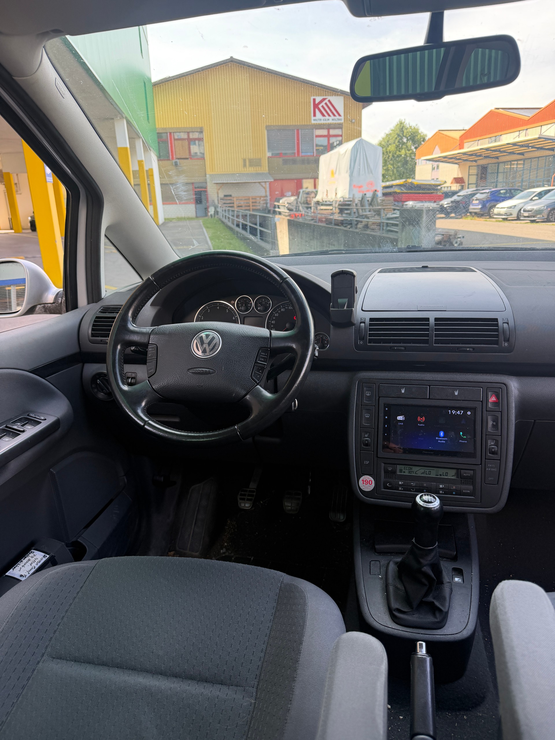 VW Sharan 2.8 V6 Sportline 4Motion-image-8