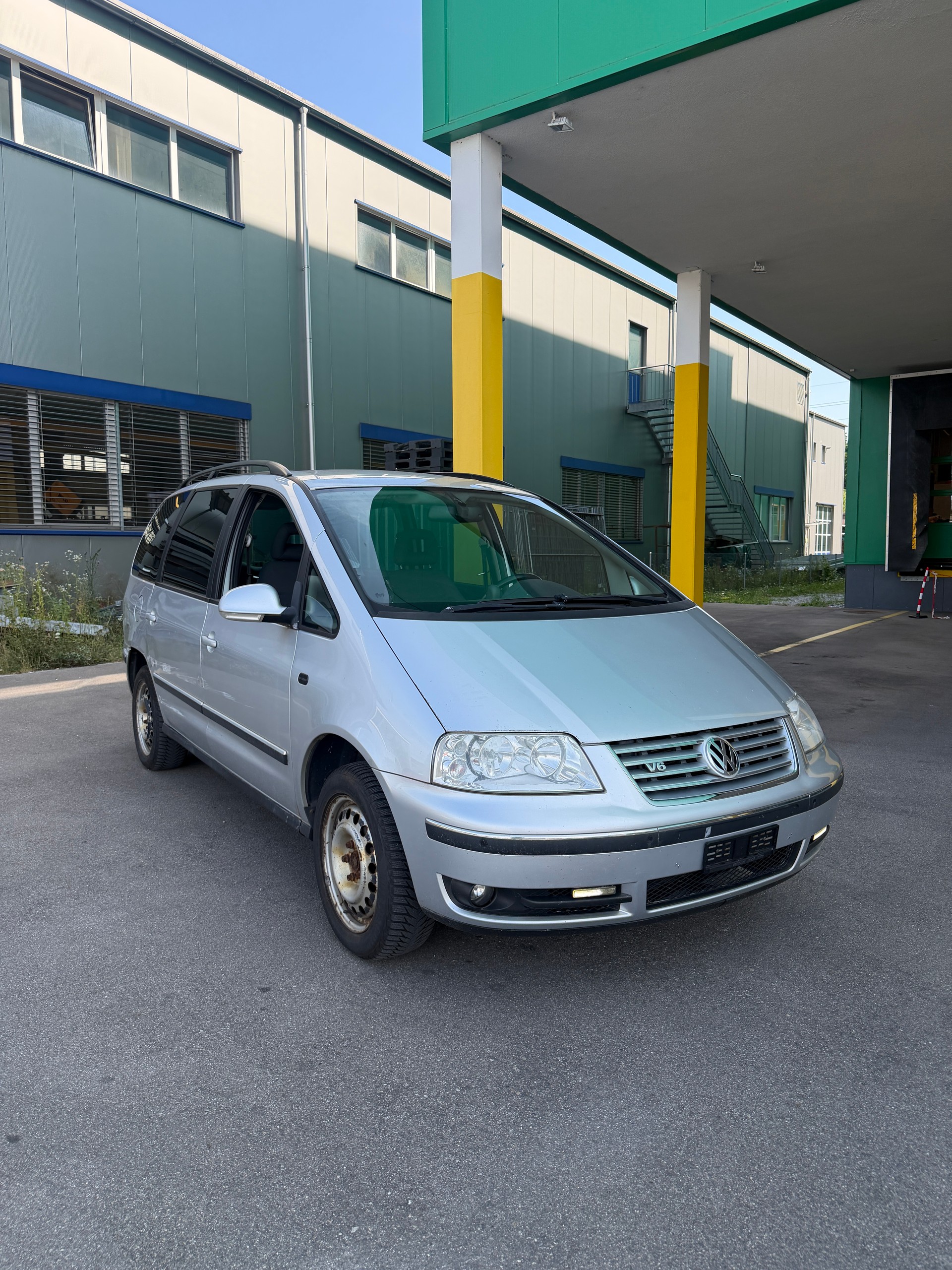 VW Sharan 2.8 V6 Sportline 4Motion-image-0