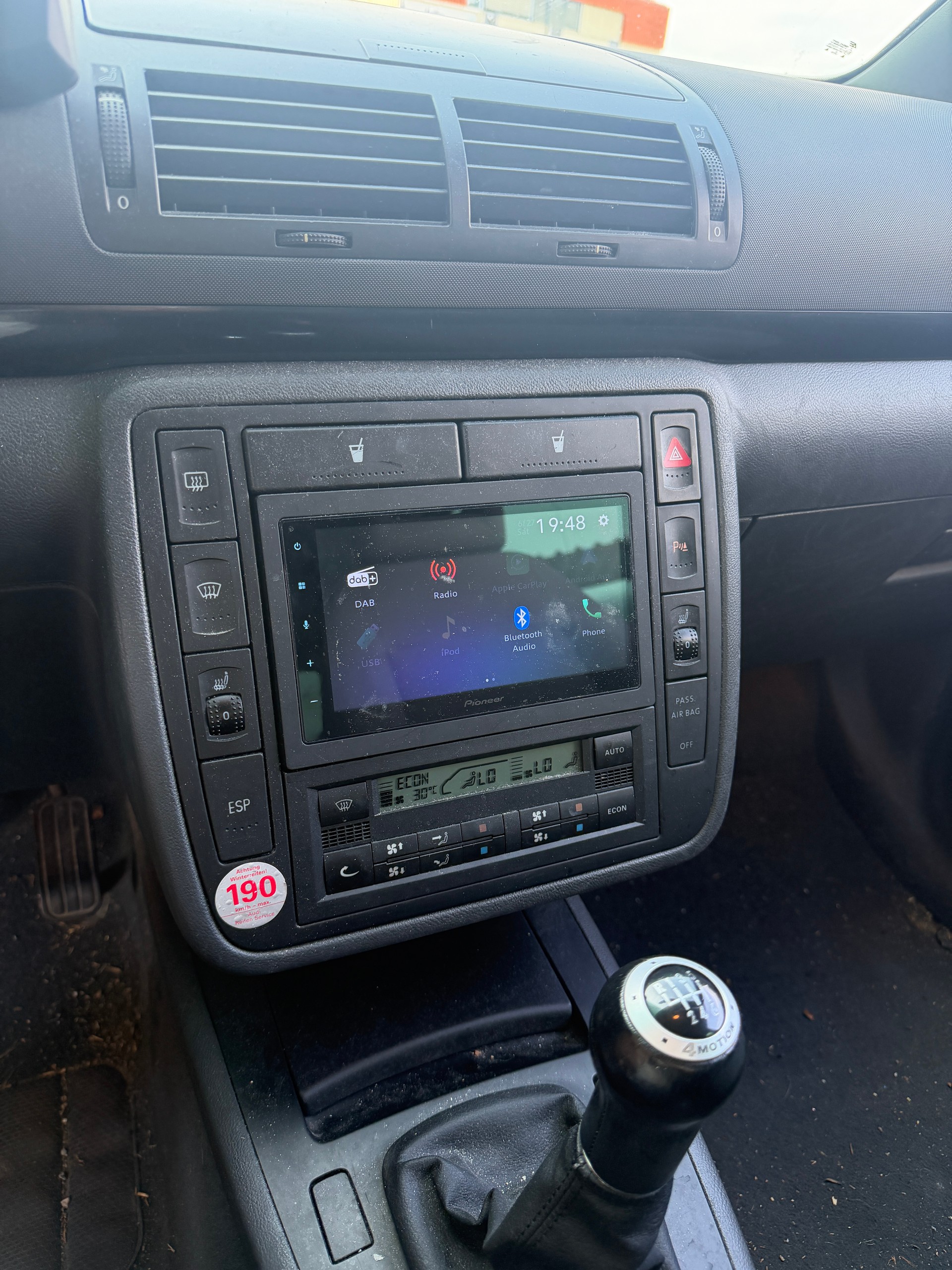 VW Sharan 2.8 V6 Sportline 4Motion-image-12