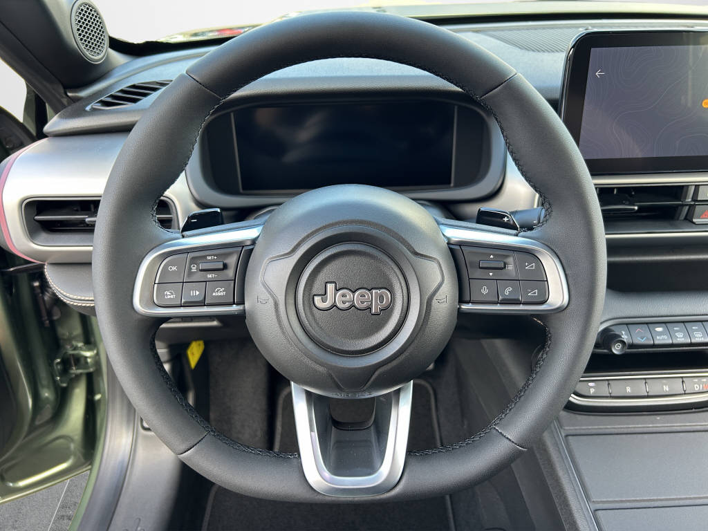 JEEP Avenger 1.2 MHEV 85th Anniversary 4xe-image-9