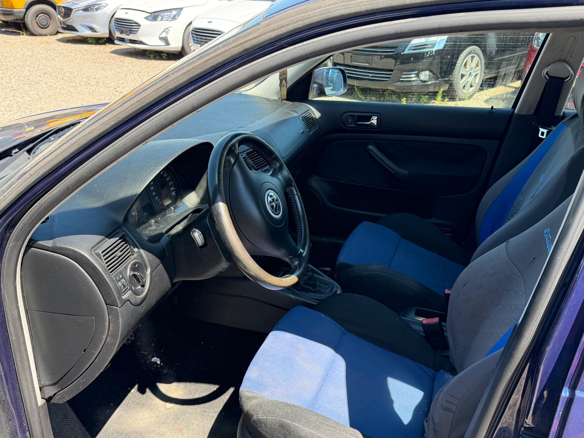 VW Golf 1.6 16V-image-6