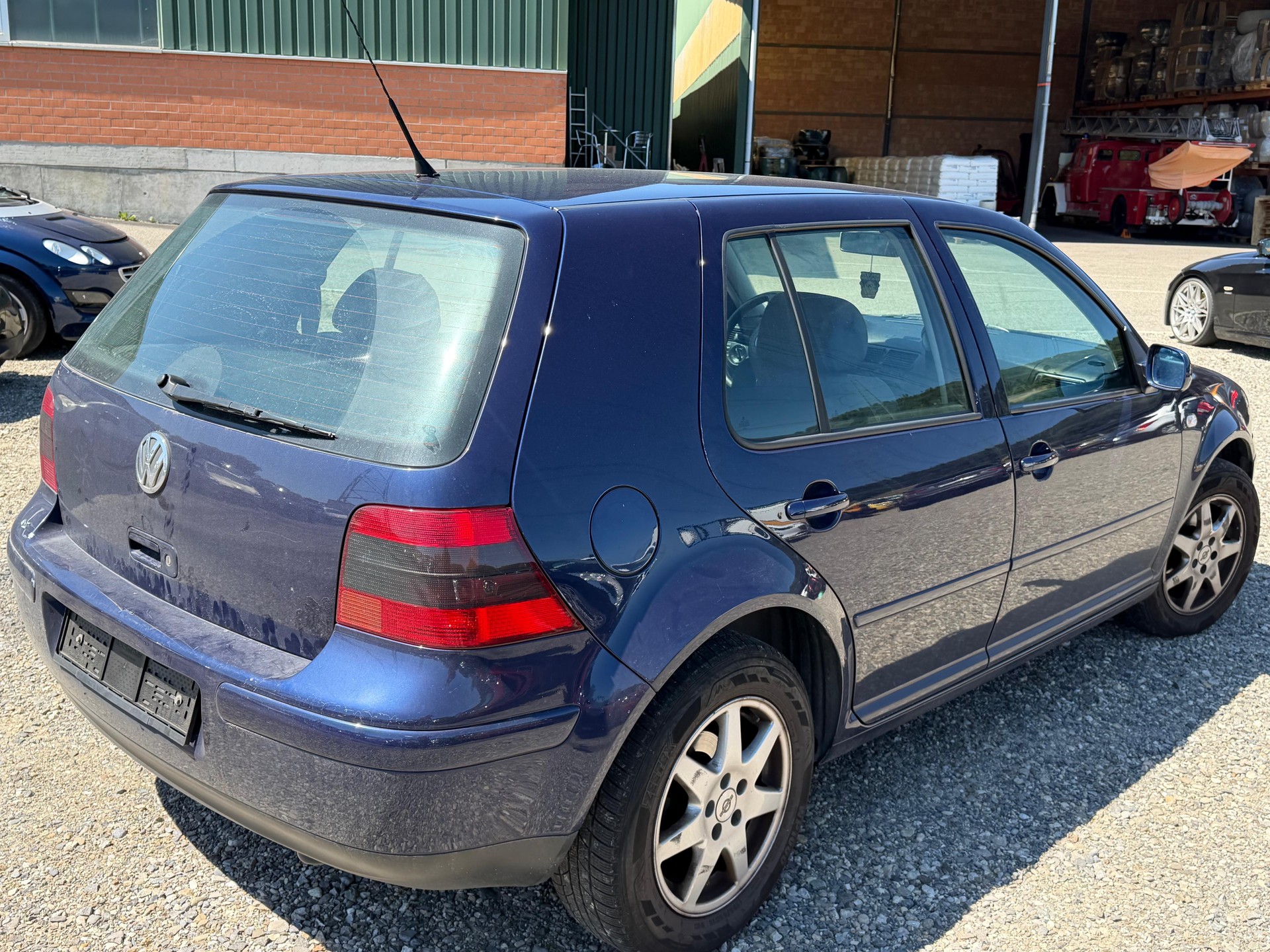 VW Golf 1.6 16V-image-10