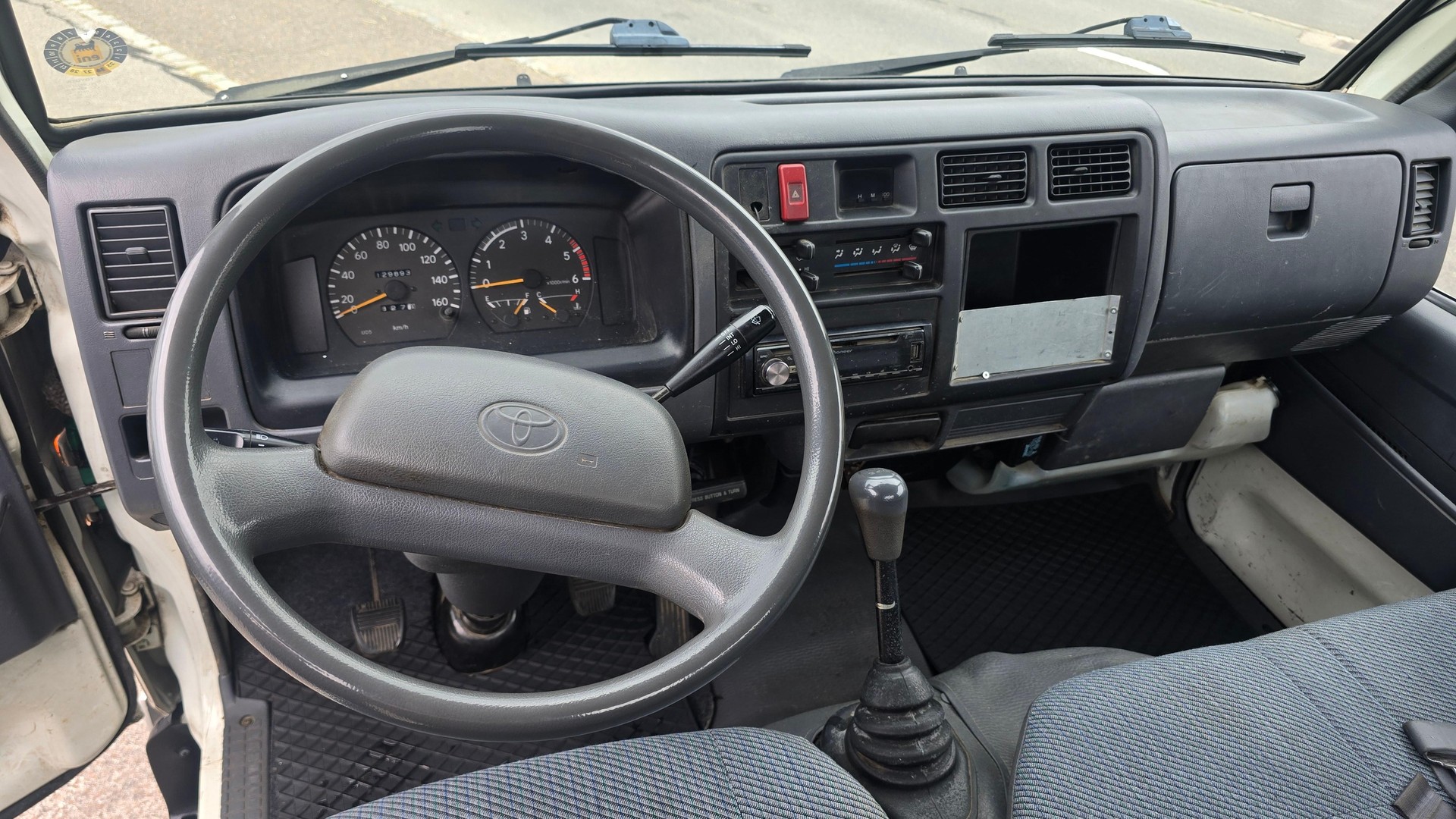 TOYOTA Dyna 100 Pick-up 2.4 D-image-10