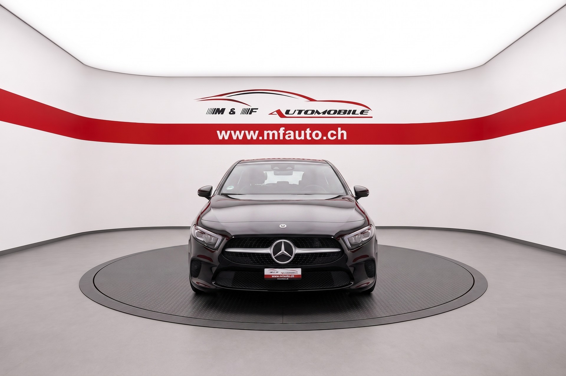 MERCEDES-BENZ A 200 * CH FAHRZEUG *-image-1