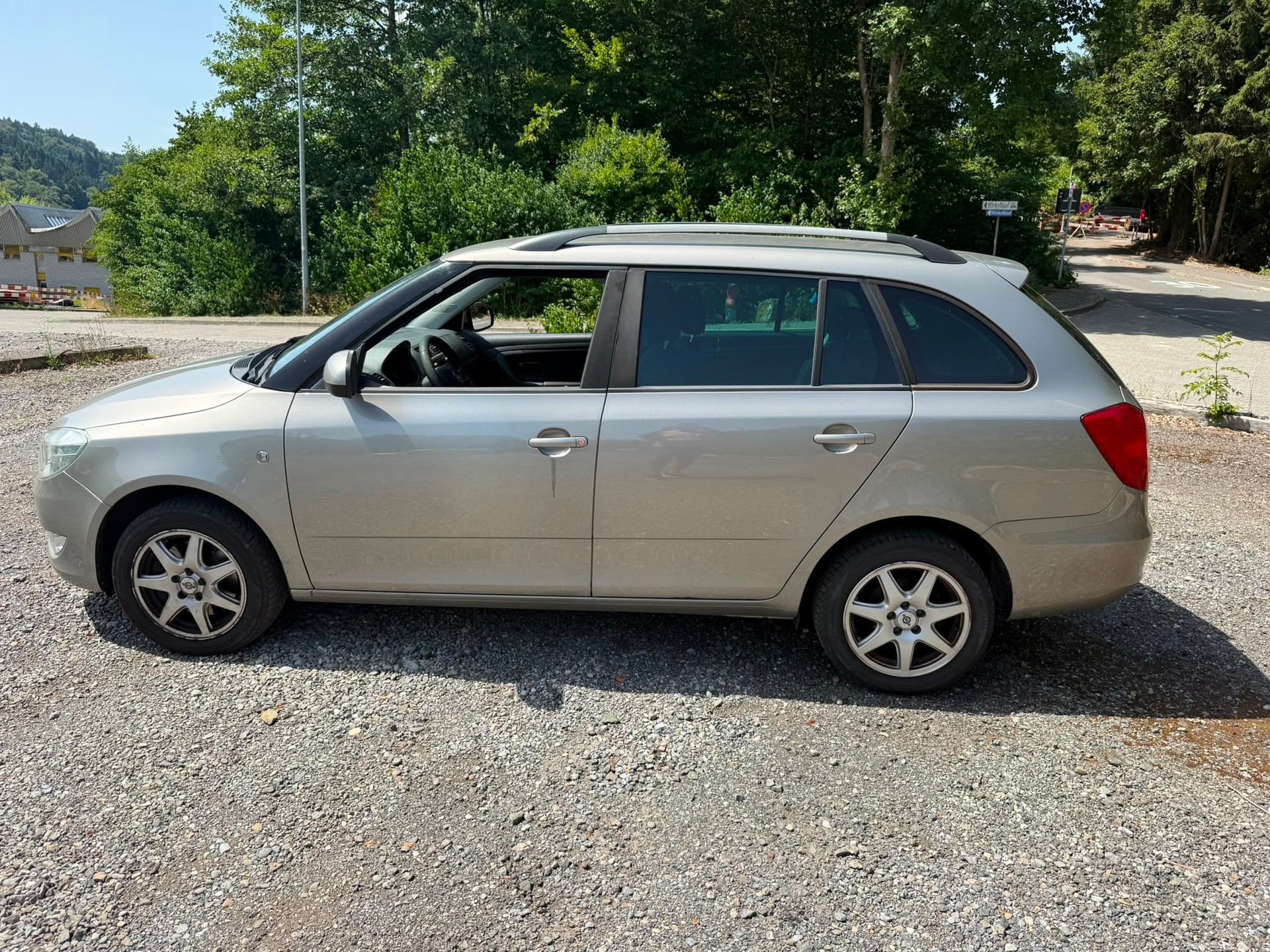 SKODA Fabia 1.2 TSI Elegance DSG-image-2