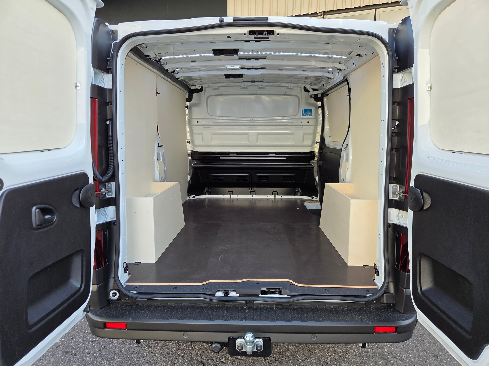 RENAULT Trafic Kaw. 3.0 t L1 H1 2.0 dCi Blue 150 Advance-image-9