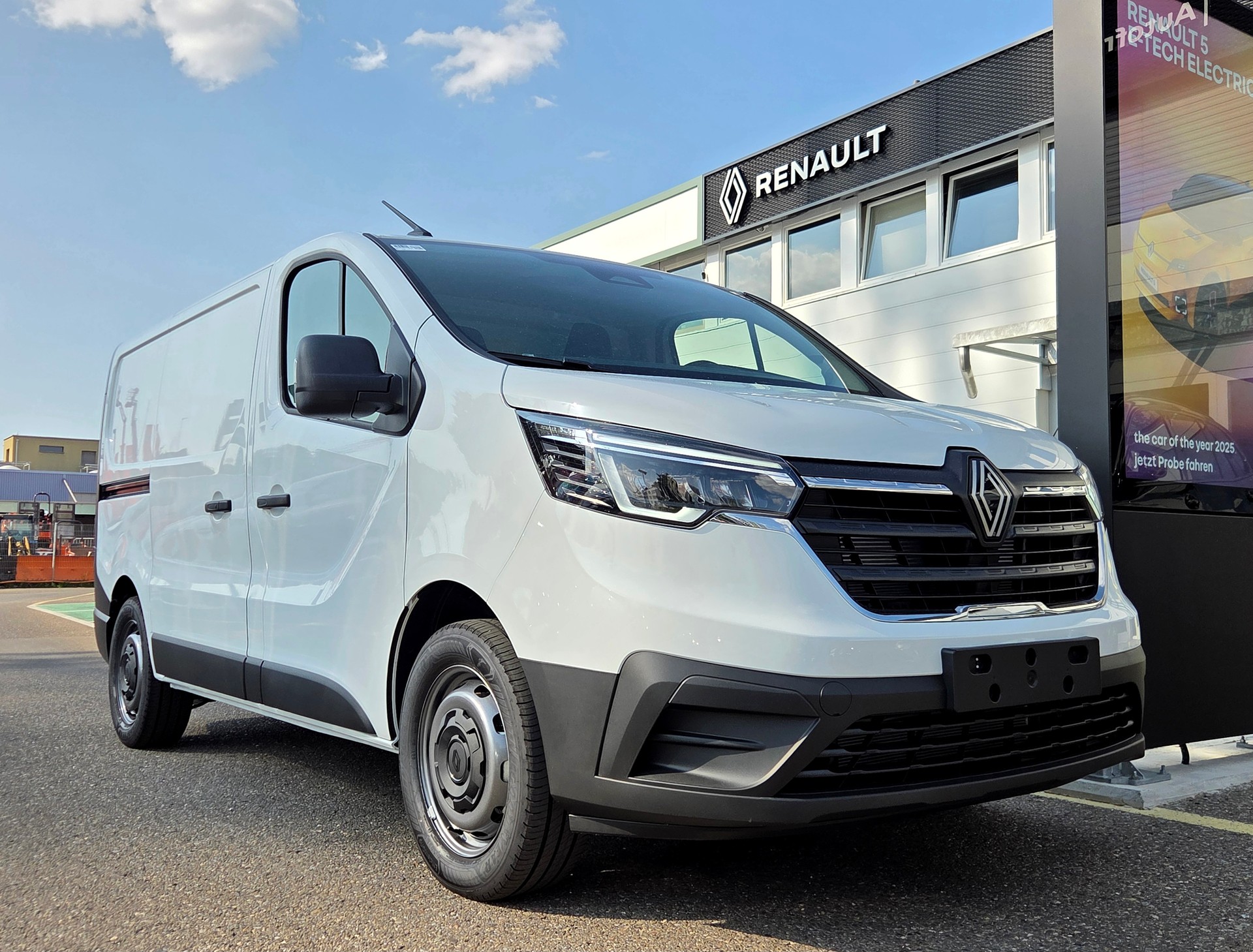 RENAULT Trafic Kaw. 3.0 t L1 H1 2.0 dCi Blue 150 Advance-image-8
