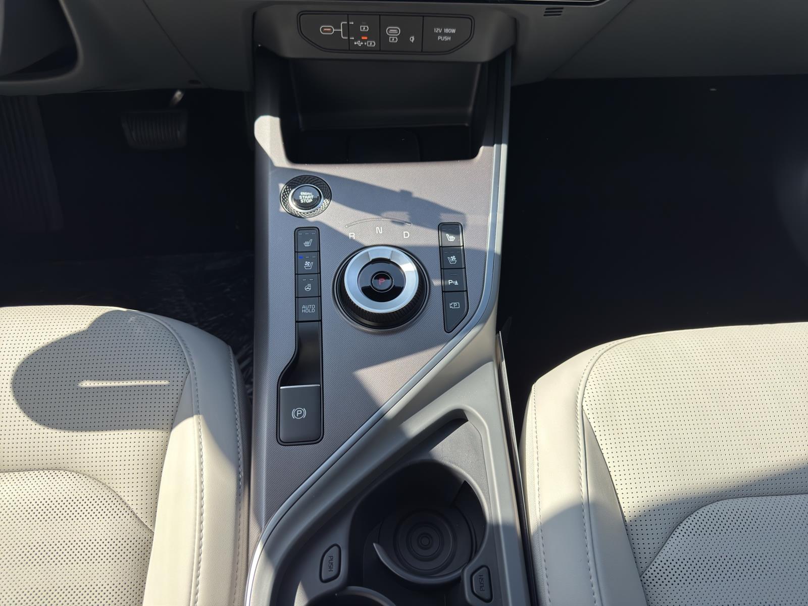 KIA Niro 1.6 GDi Hybrid Style-image-10