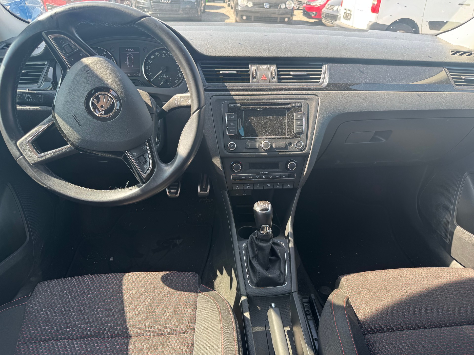 SKODA Rapid Spaceback 1.2 TSI Ambition-image-6