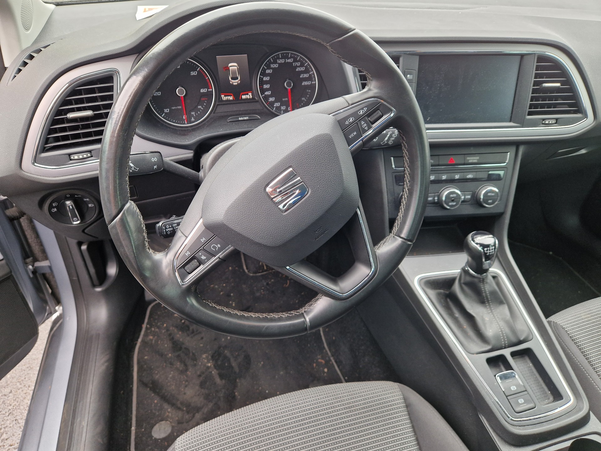 SEAT Leon ST 1.6 TDI CR Style 4Drive-image-11