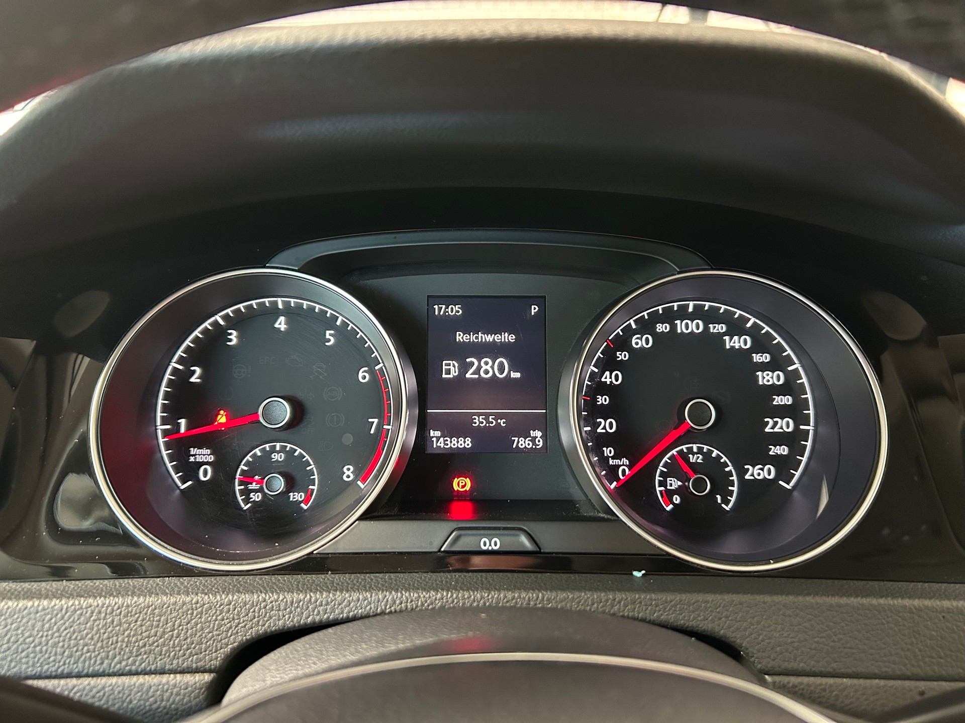 VW Golf 1.4 TSI Highline DSG-image-6