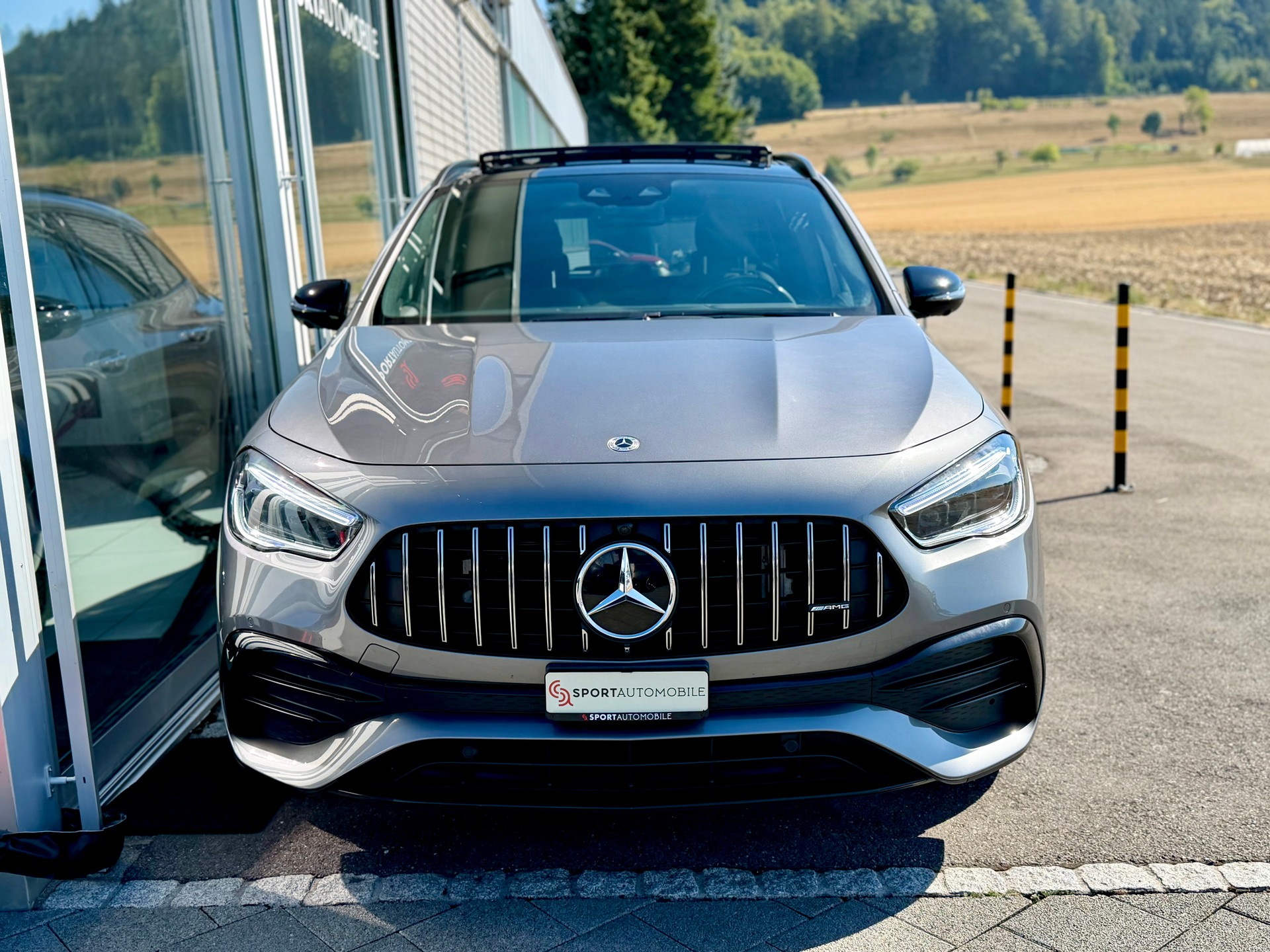 MERCEDES-BENZ GLA 35 AMG 4Matic 8G-Speedshift DCT-image-3
