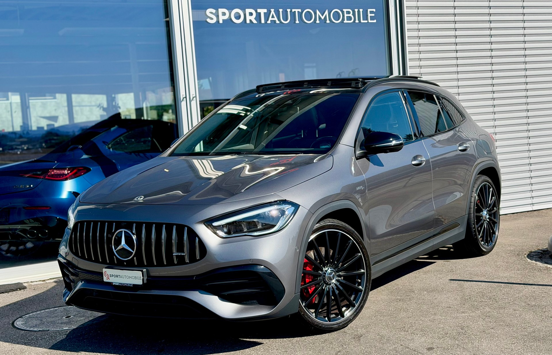 MERCEDES-BENZ GLA 35 AMG 4Matic 8G-Speedshift DCT-image-1