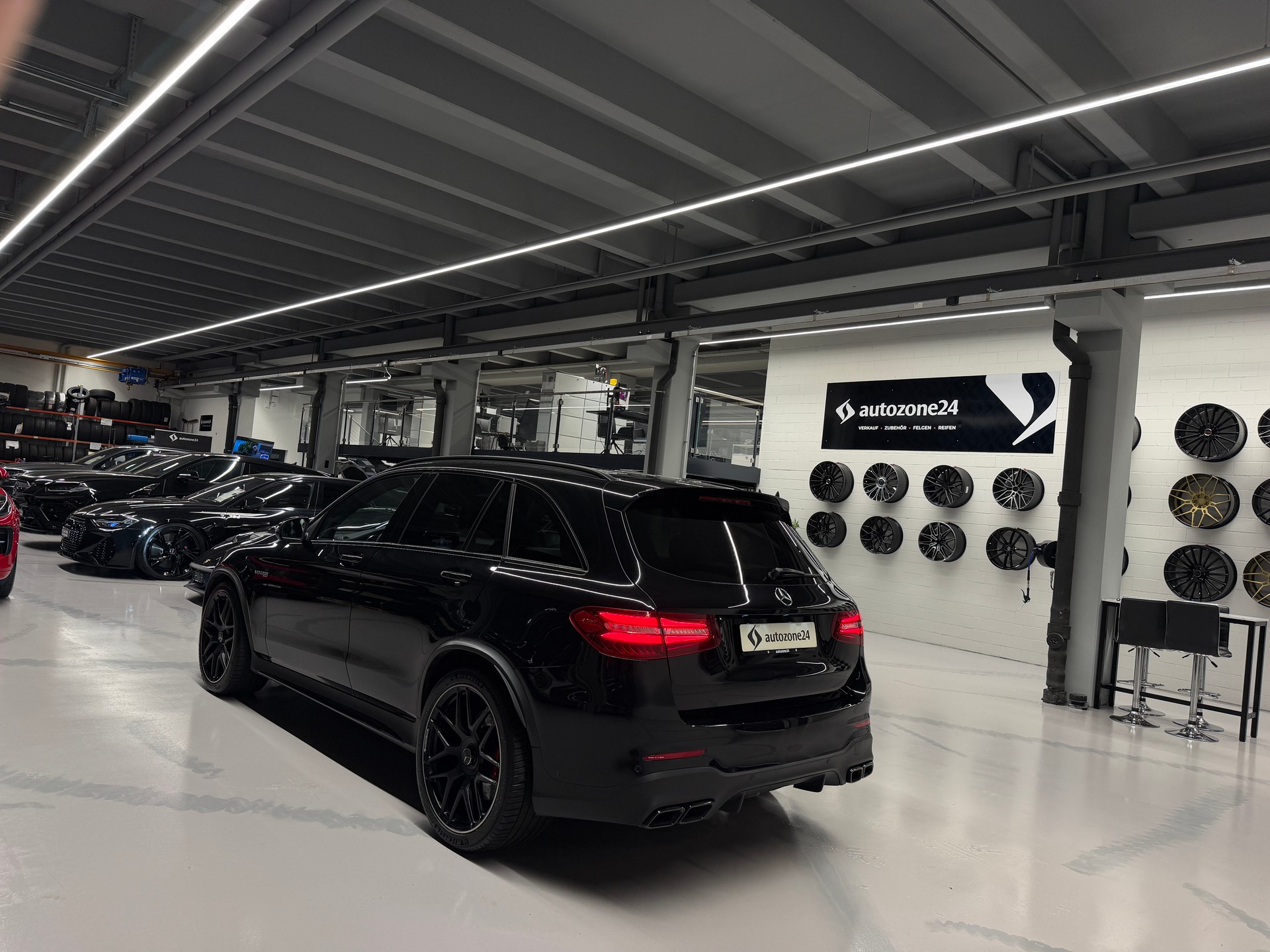 MERCEDES-BENZ GLC 63 S AMG 4m+ *Vollgarantie*Servicegepflegt bei Mercedes*Leder Nappa*Burmester*Sitzbelüftung*AHK*-image-15