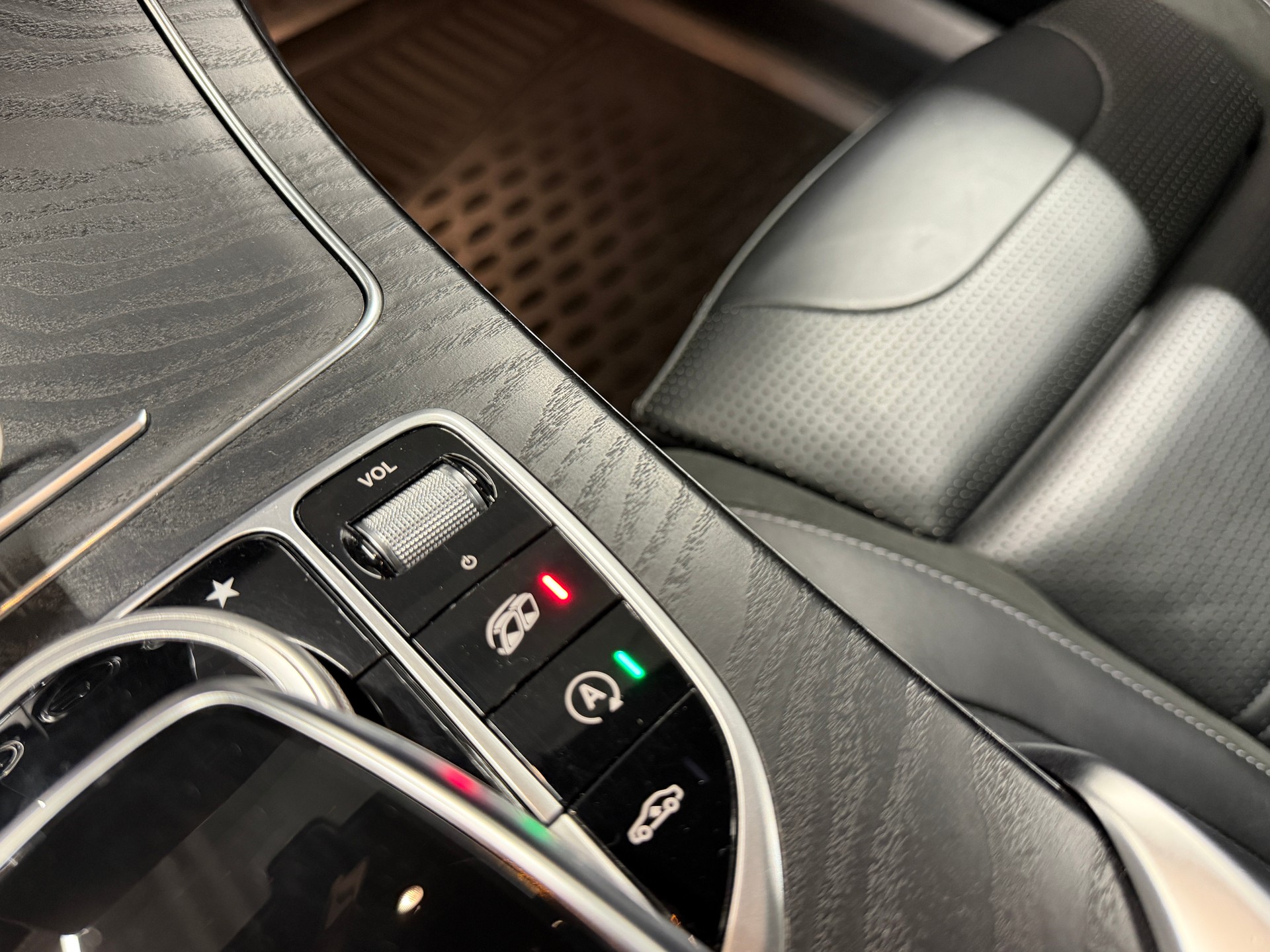 MERCEDES-BENZ GLC 63 S AMG 4m+ *Vollgarantie*Servicegepflegt bei Mercedes*Leder Nappa*Burmester*Sitzbelüftung*AHK*-image-29