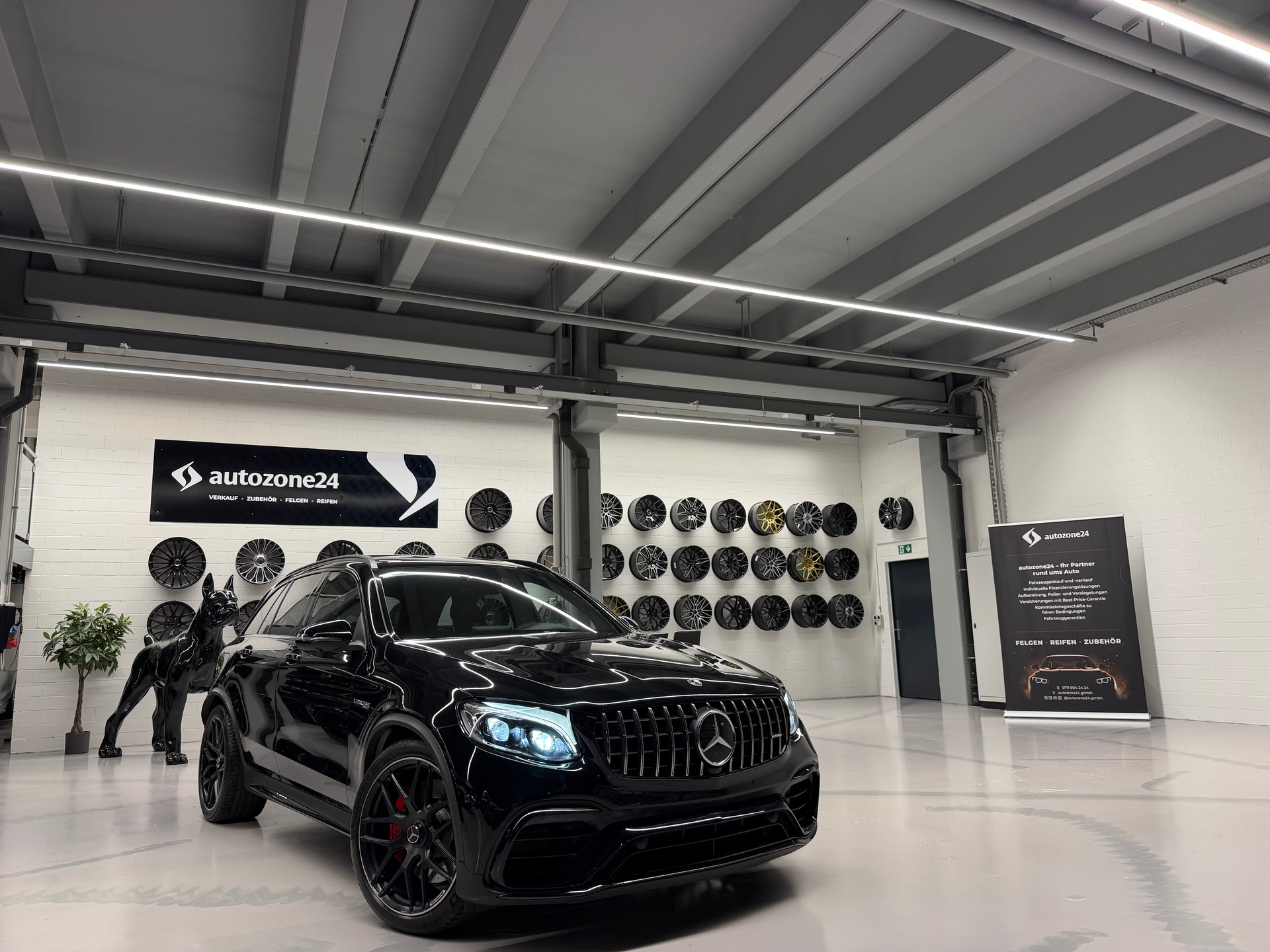 MERCEDES-BENZ GLC 63 S AMG 4m+ *Vollgarantie*Servicegepflegt bei Mercedes*Leder Nappa*Burmester*Sitzbelüftung*AHK*-image-0
