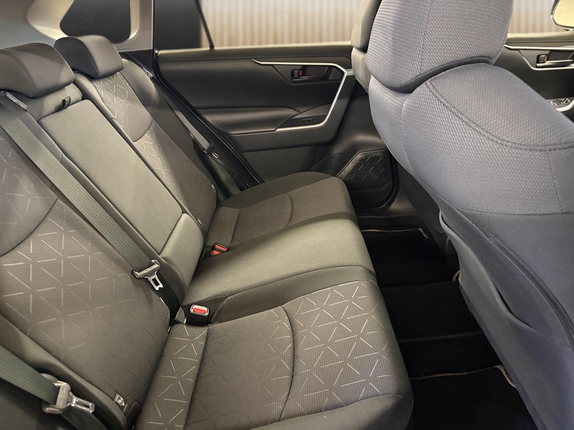 TOYOTA RAV-4 2.5 HSD Active e-CVT 2WD-image-13