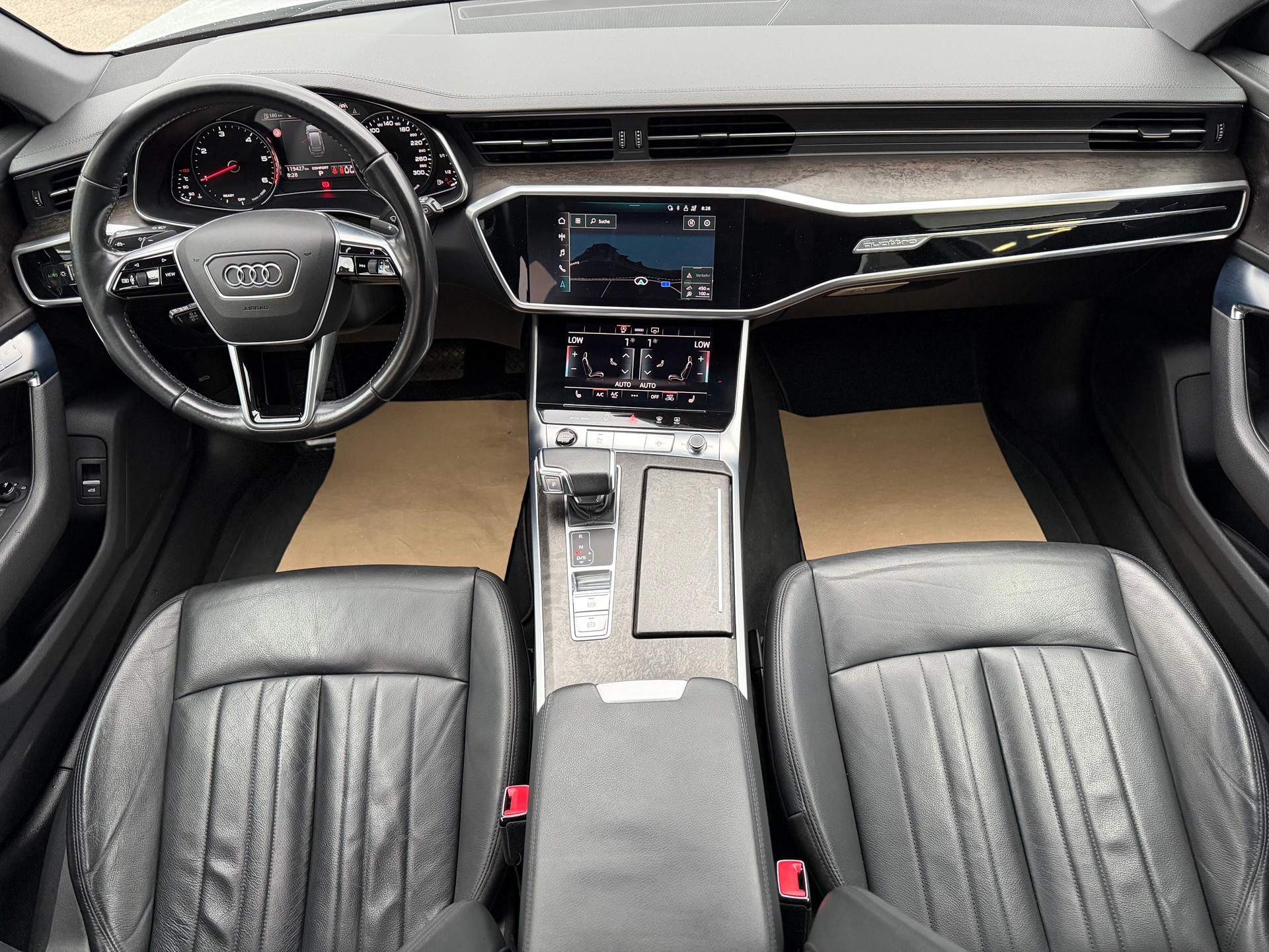 AUDI A6 Avant 40 TDI Design quattro S-tronic-image-11