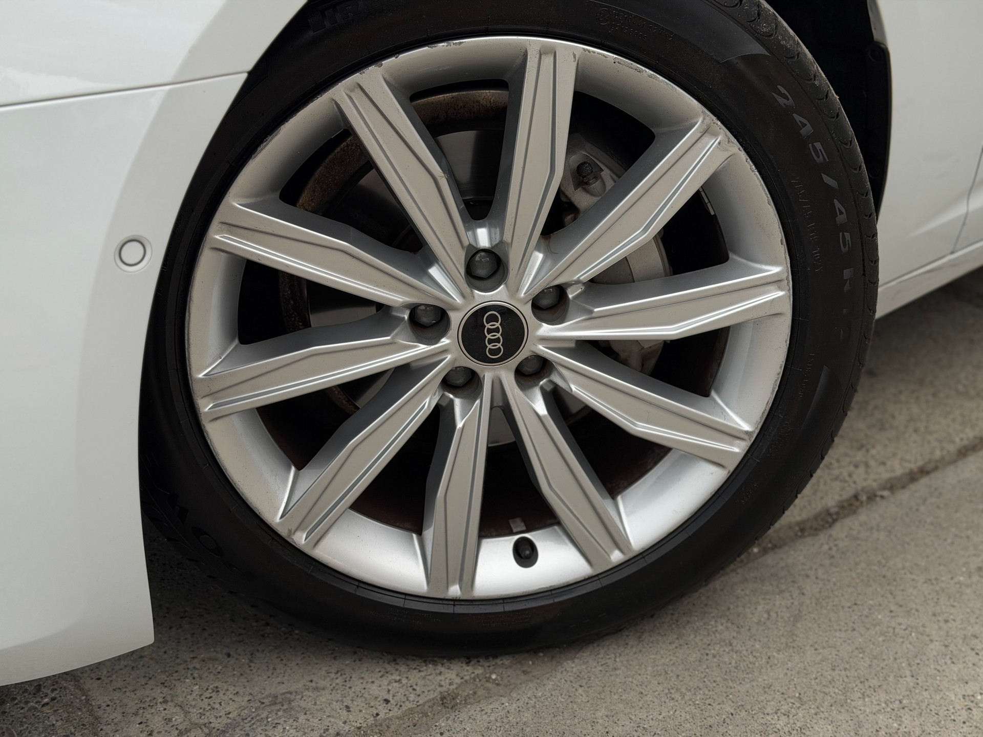 AUDI A6 Avant 40 TDI Design quattro S-tronic-image-7