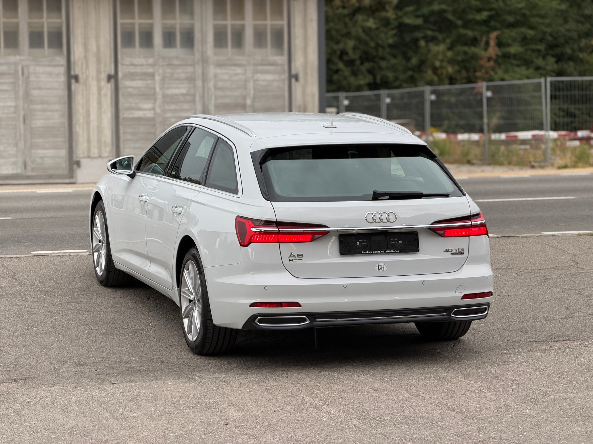 AUDI A6 Avant 40 TDI Design quattro S-tronic-image-6