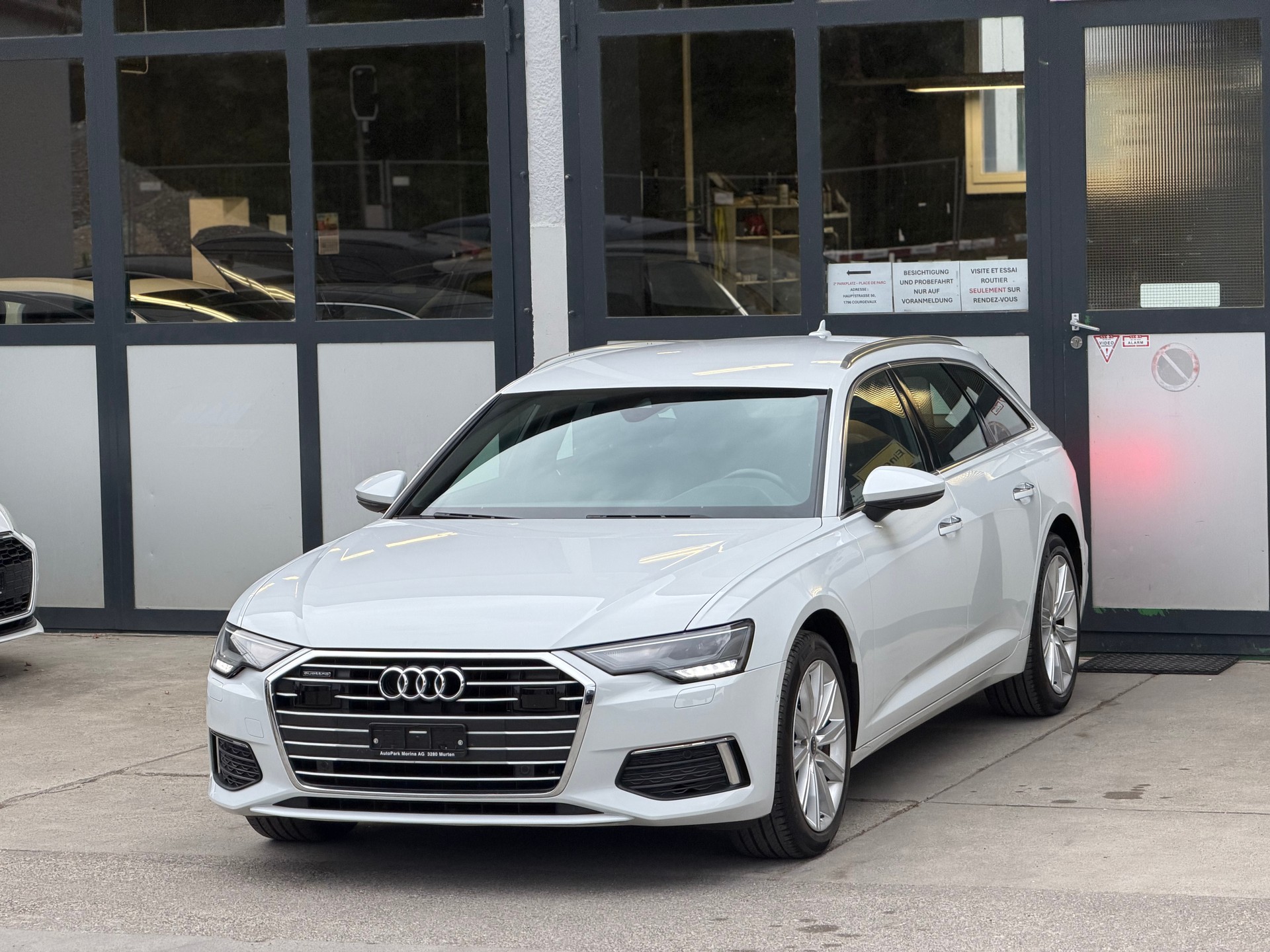 AUDI A6 Avant 40 TDI Design quattro S-tronic-image-1