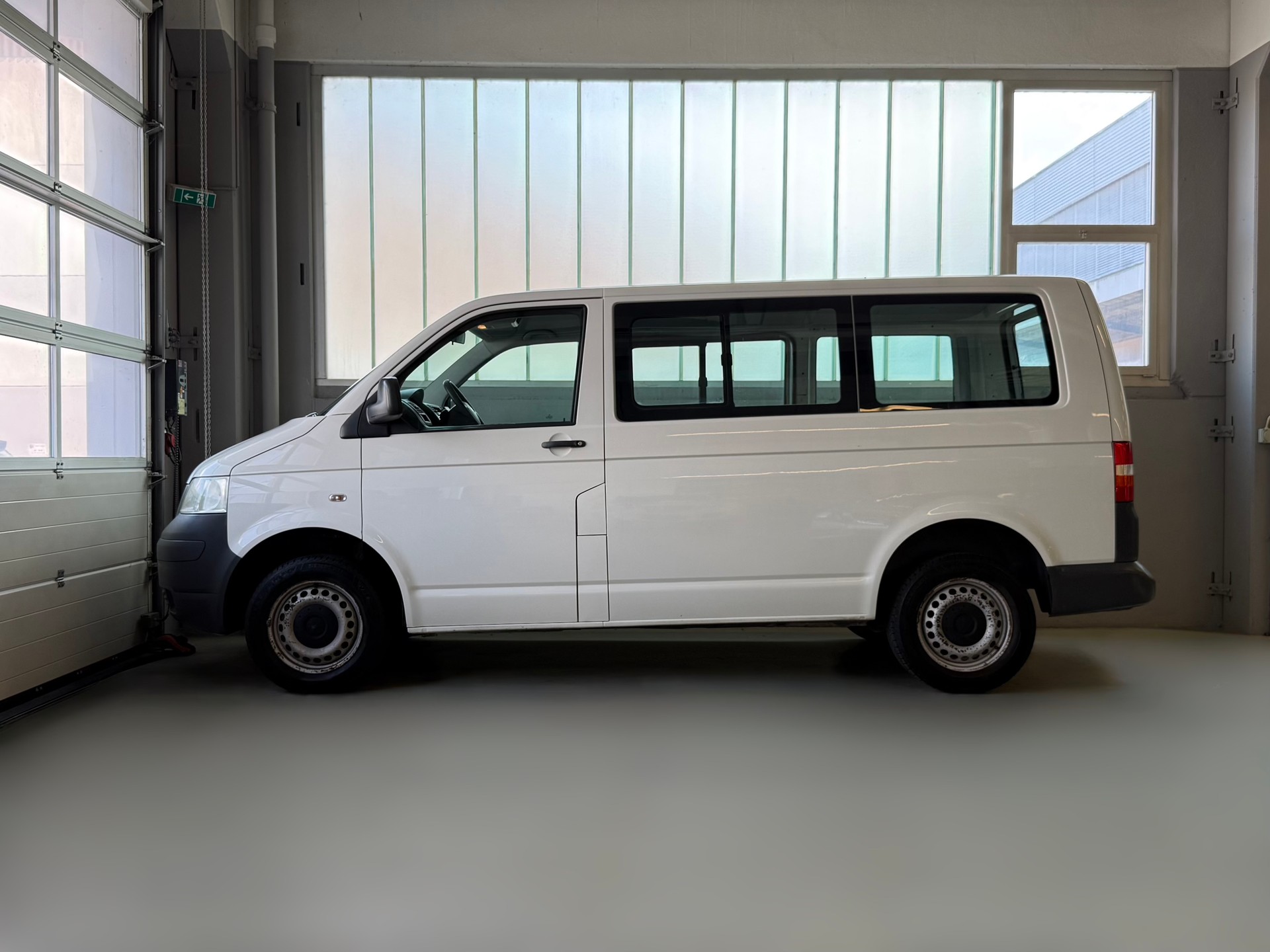 VW T5 Transporter 1.9 TDI PD-image-4